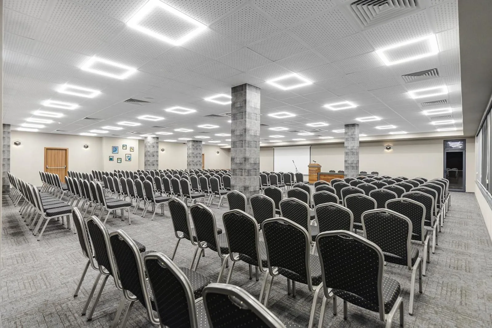 Jitomir Hotel