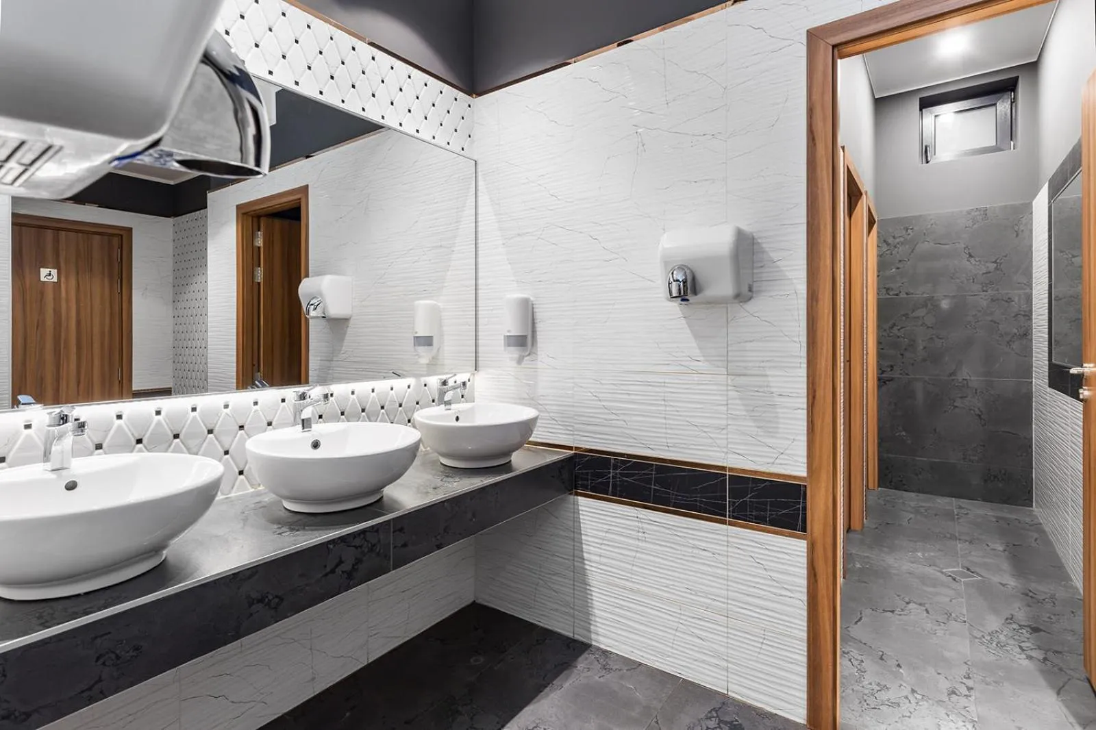 Jitomir Hotel