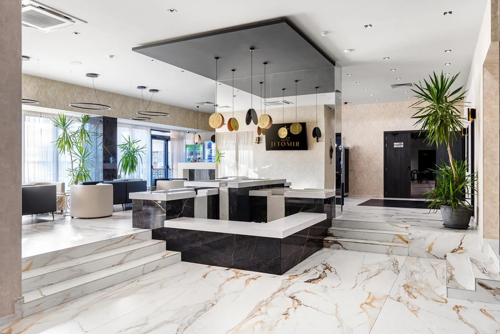 Jitomir Hotel