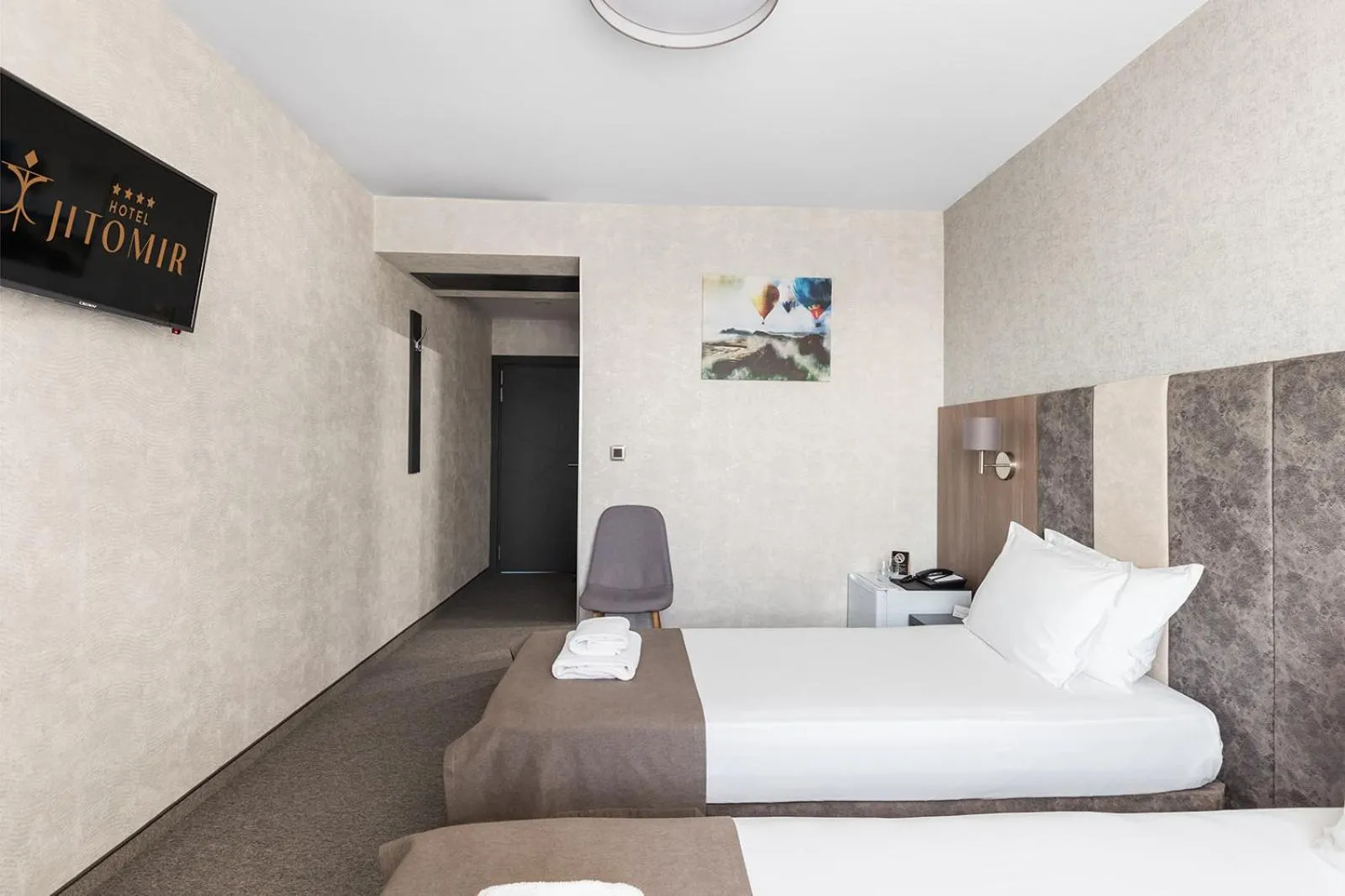Bed in Jitomir Hotel