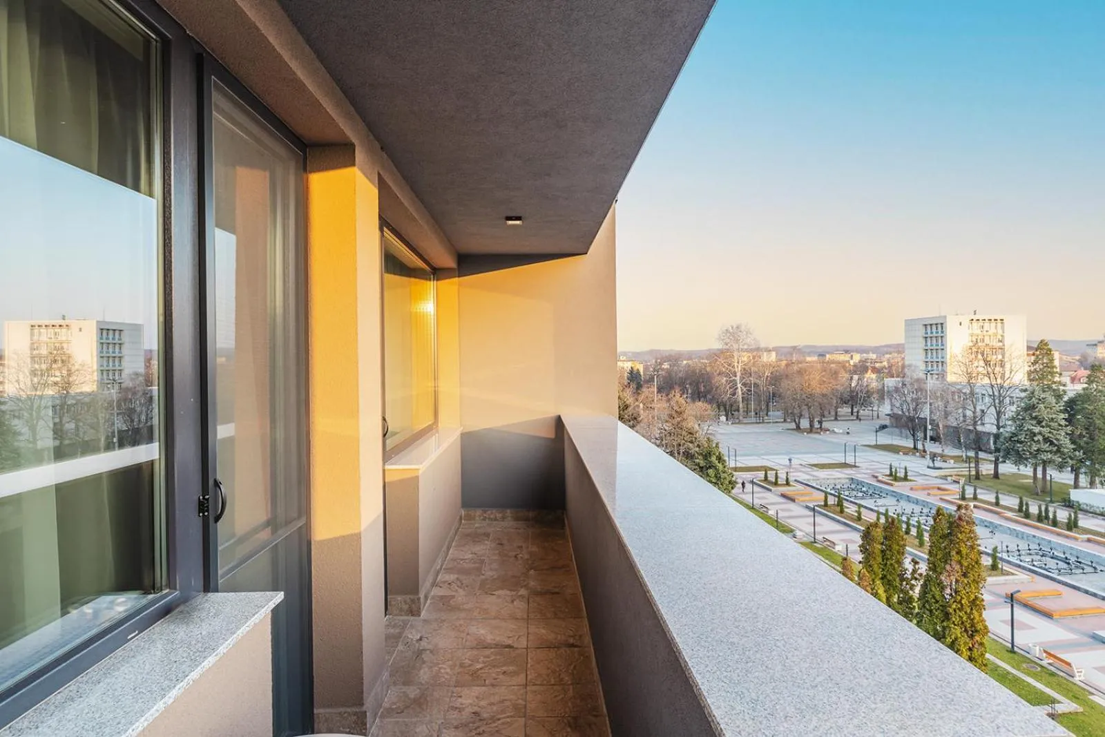 Jitomir Hotel