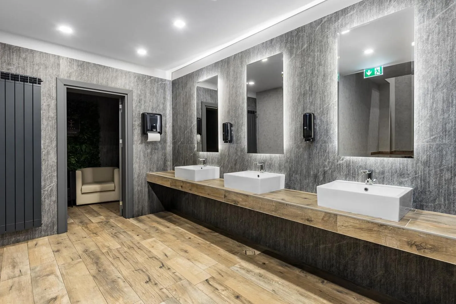 Jitomir Hotel