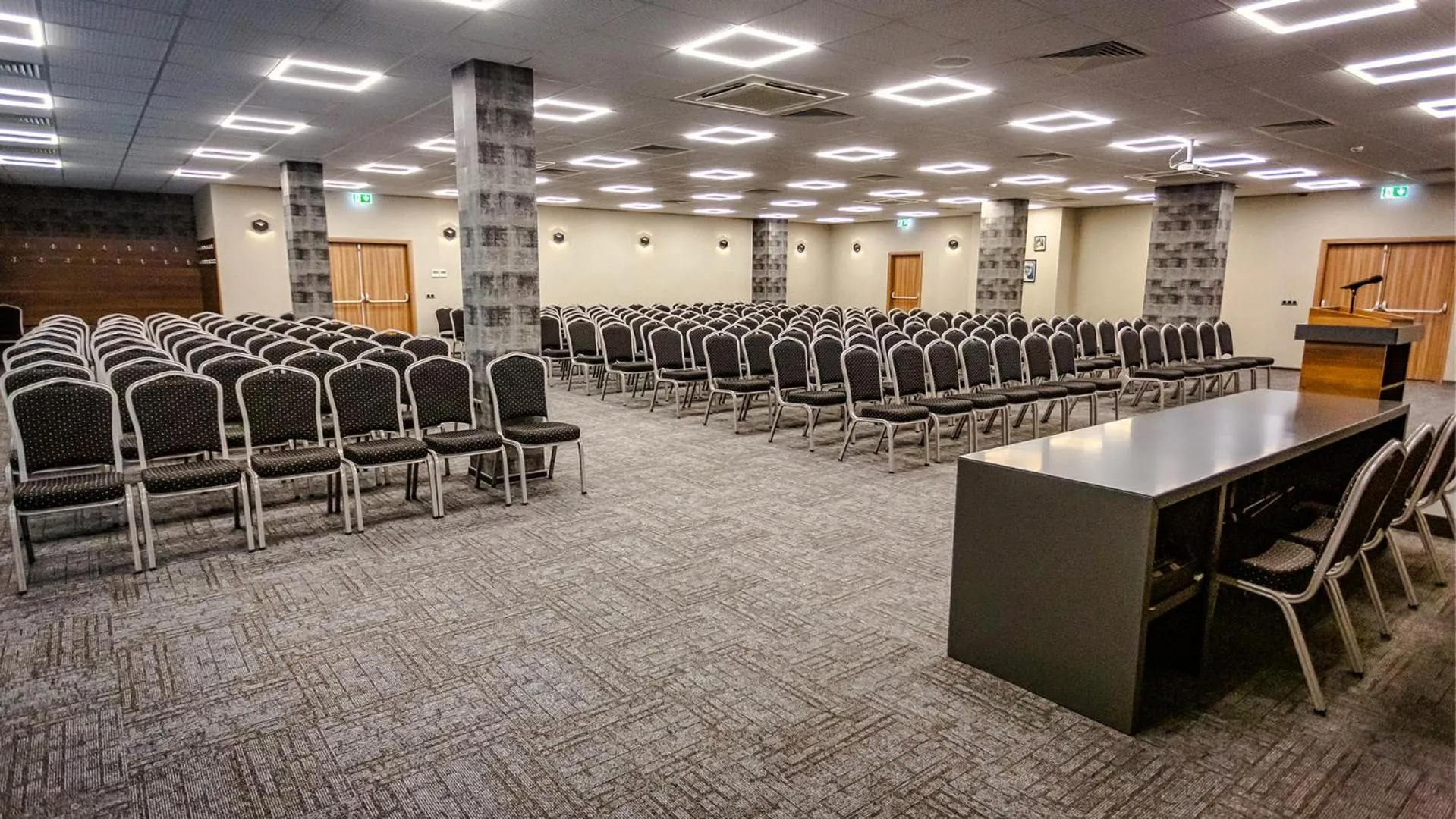 Meeting/conference room in Jitomir Hotel