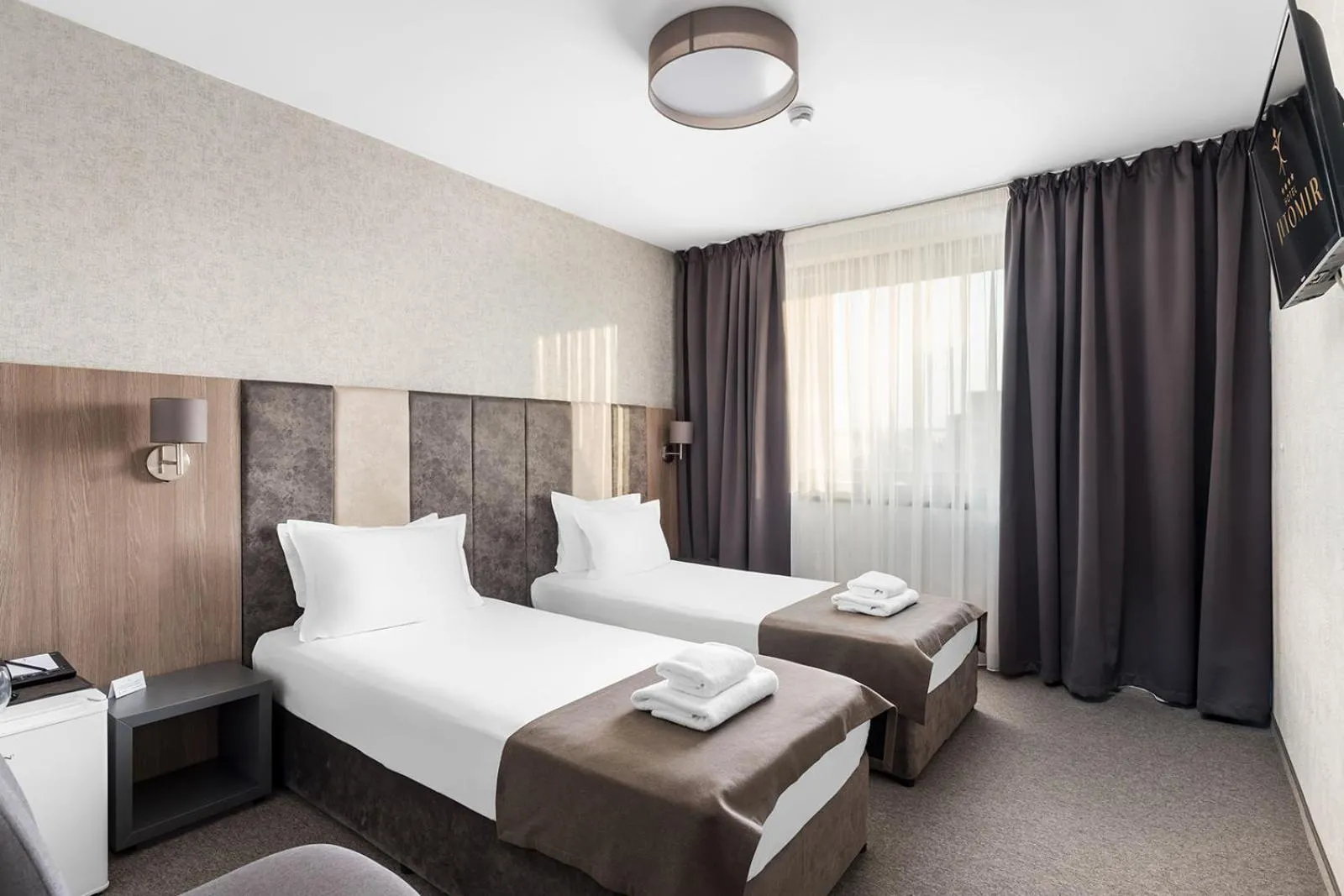 Bed in Jitomir Hotel