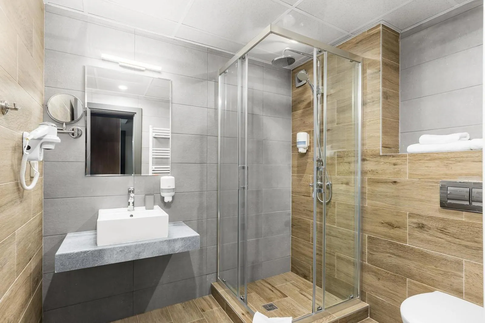 Jitomir Hotel