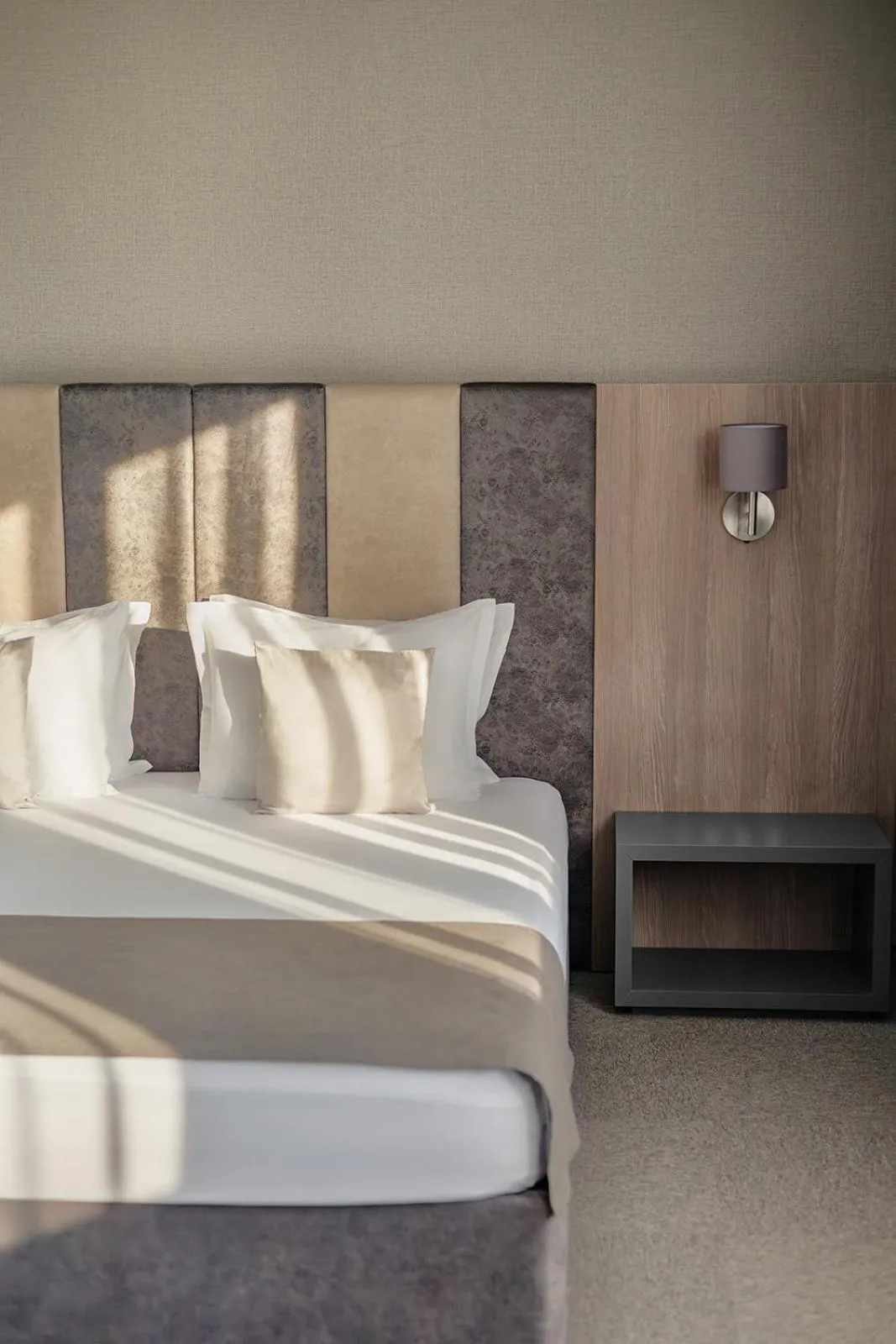 Bed in Jitomir Hotel