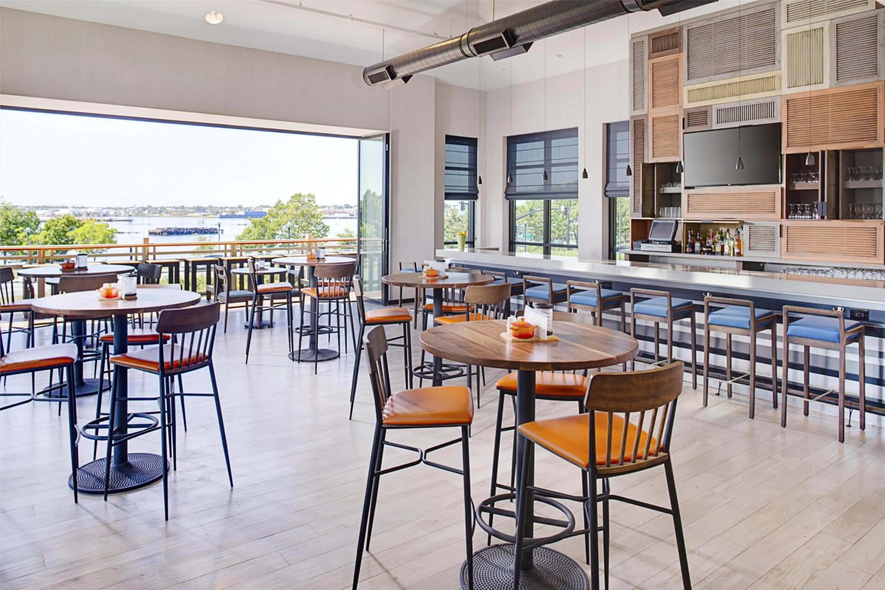 Restaurant/places to eat in Hilton Garden Inn Providence