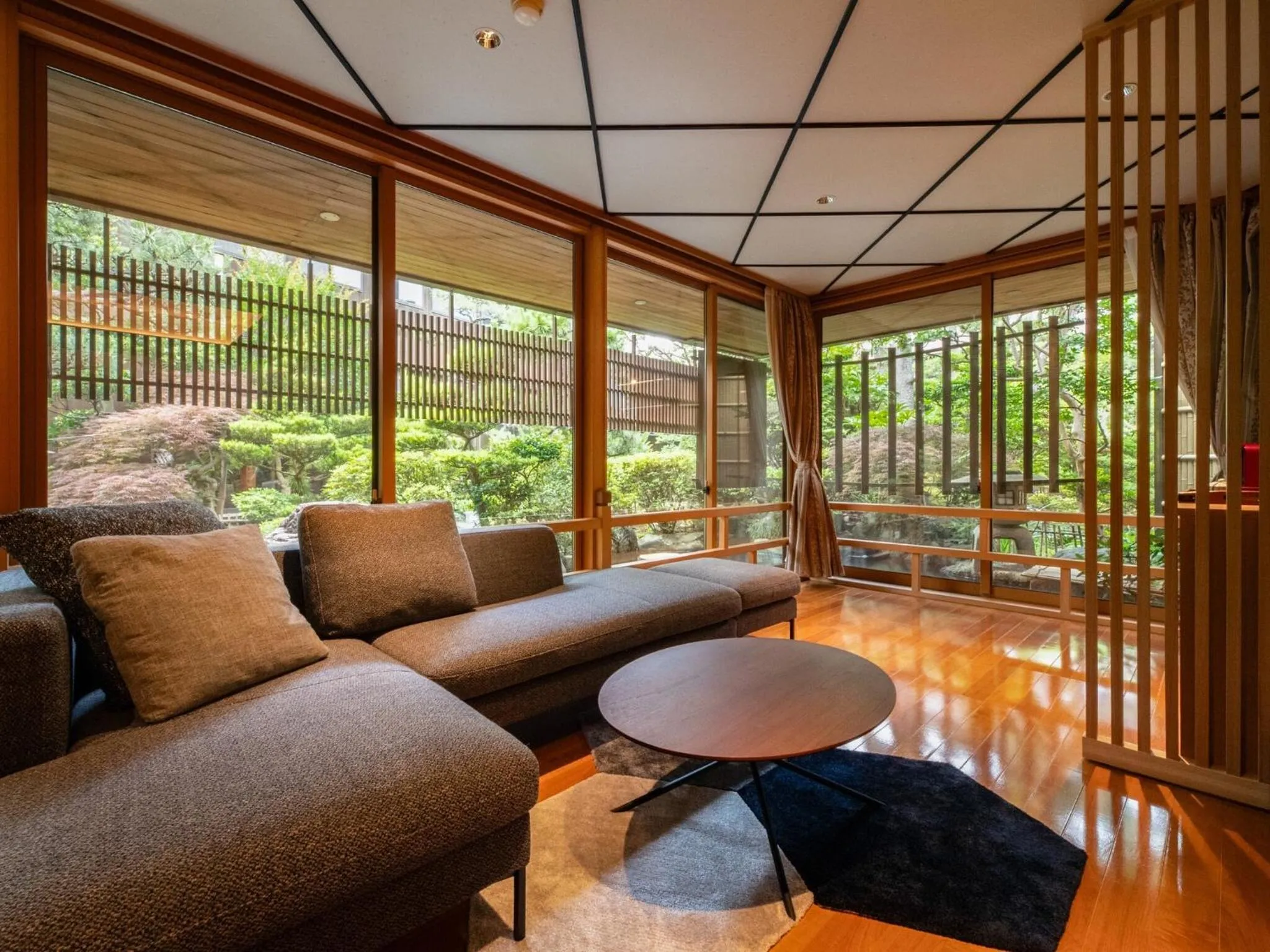 Photo of the whole room in Haiya