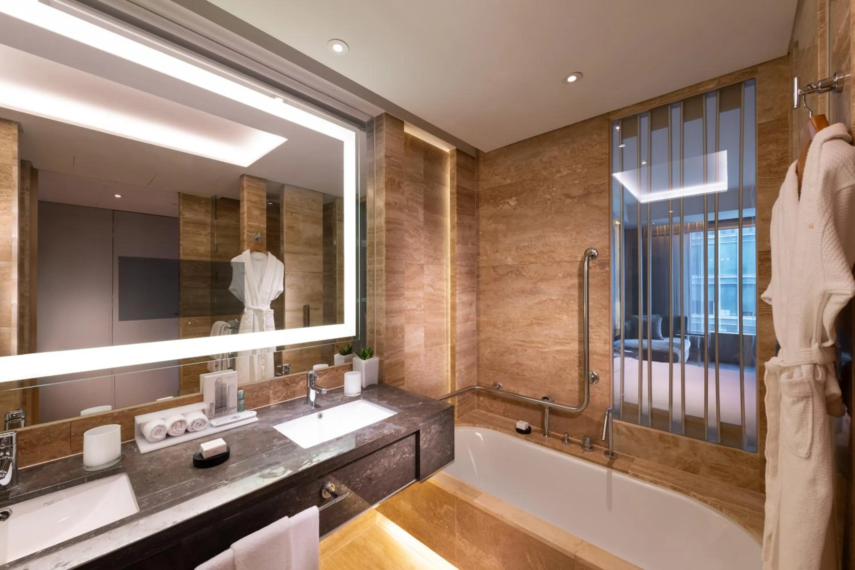 Shower in Conrad Seoul