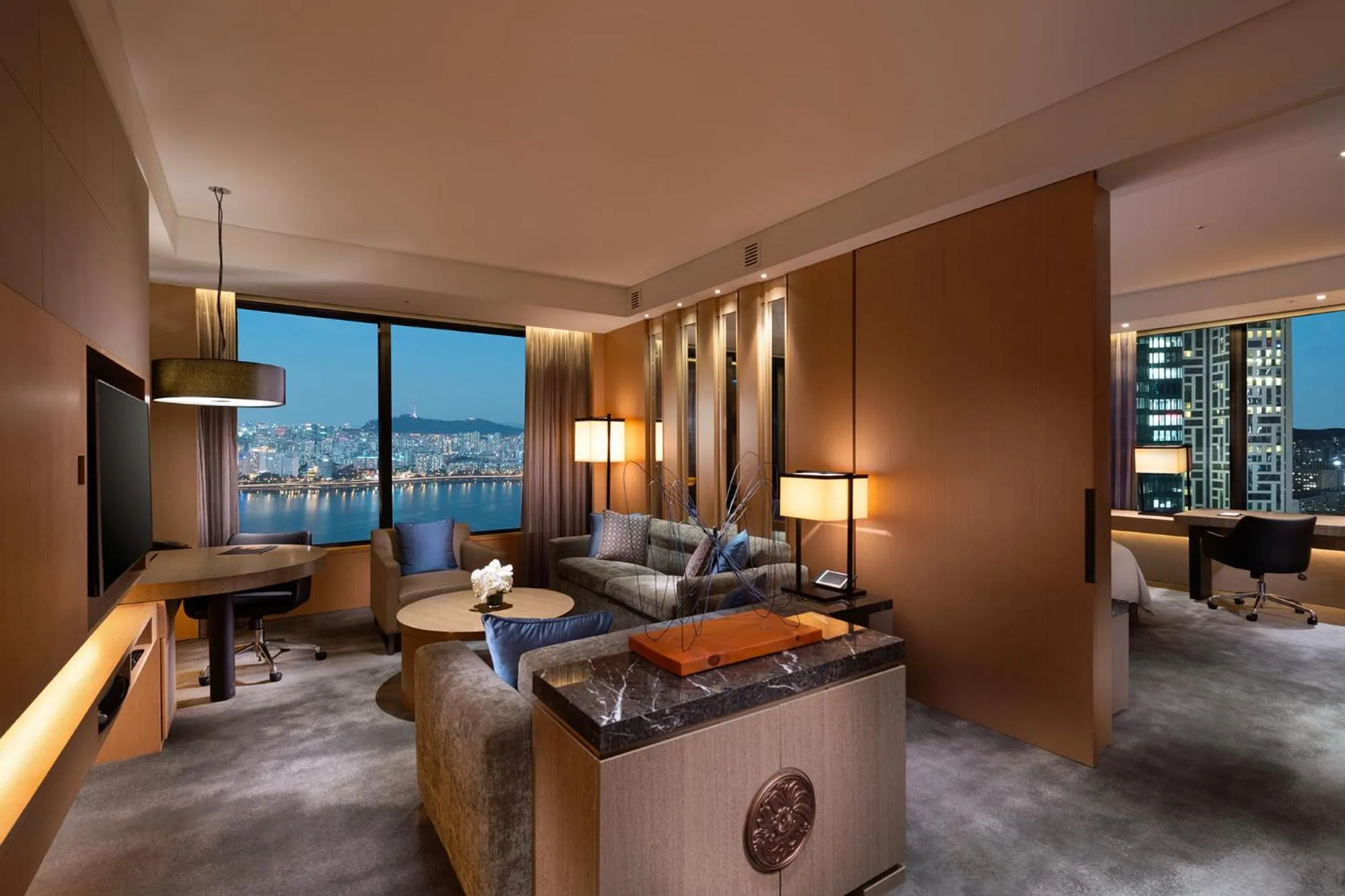 Living room in Conrad Seoul