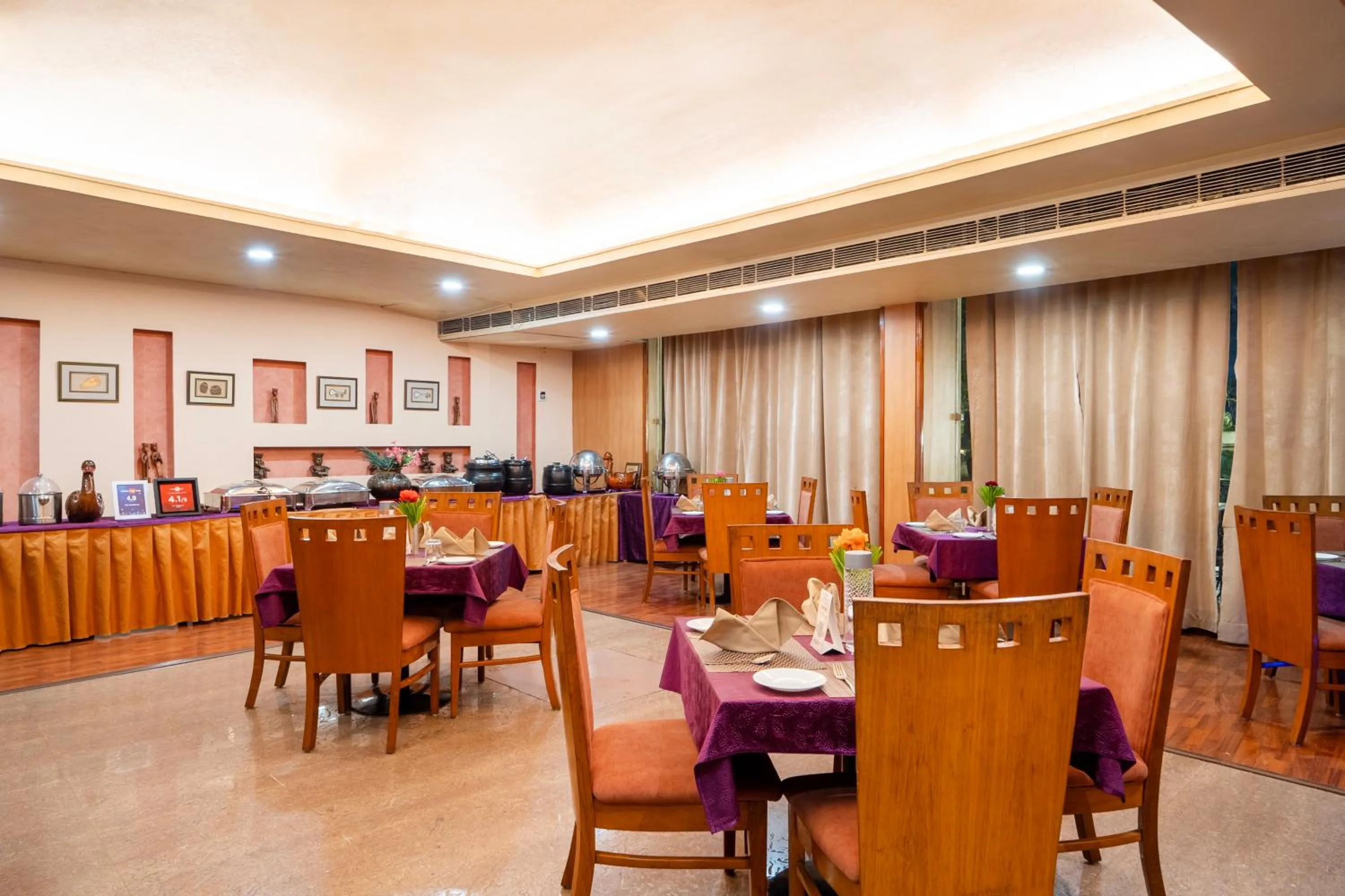 Restaurant/places to eat in K C Residency Katra