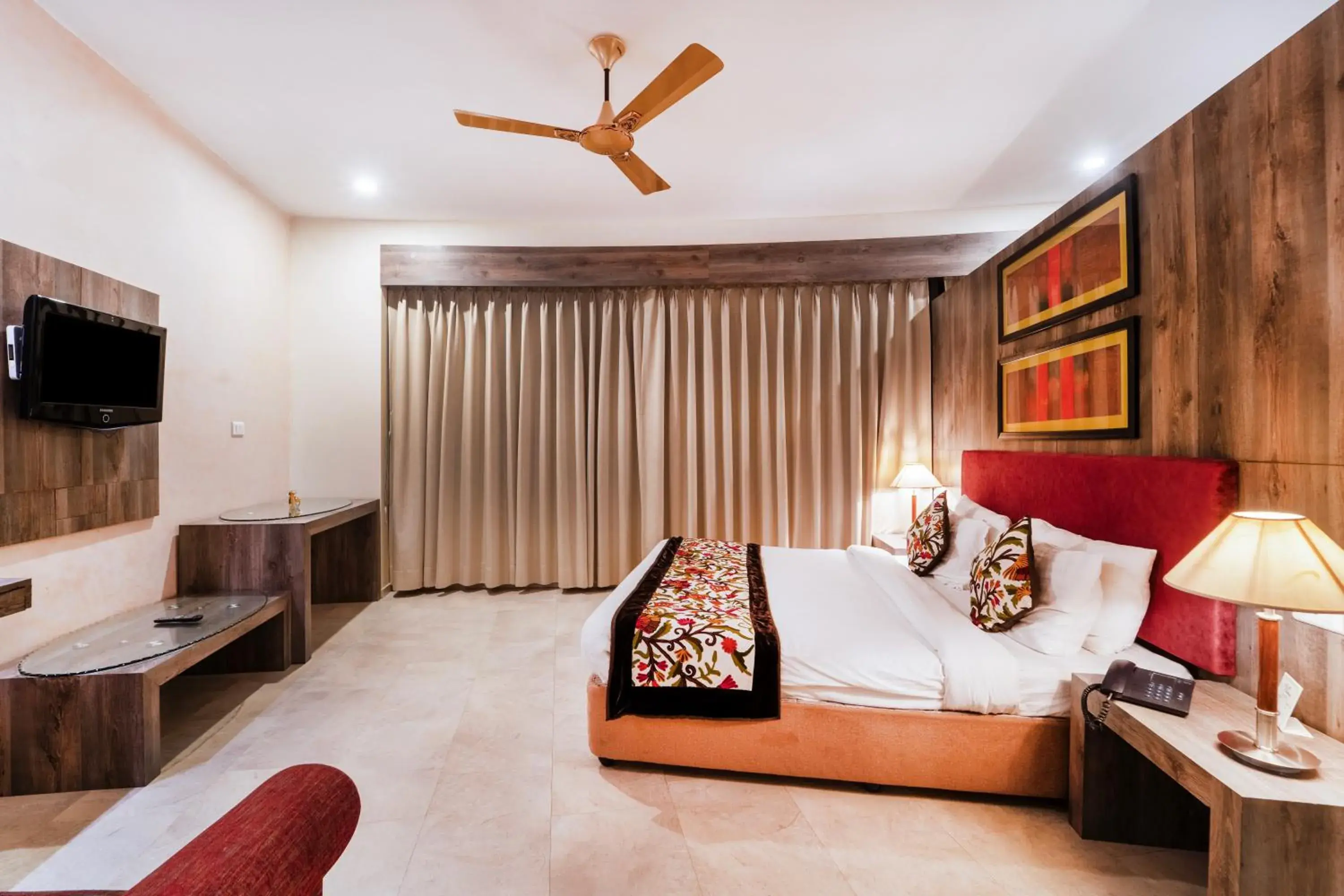 Shower, Bed in K C Residency Katra Shower, Bed in K C Residency Katra