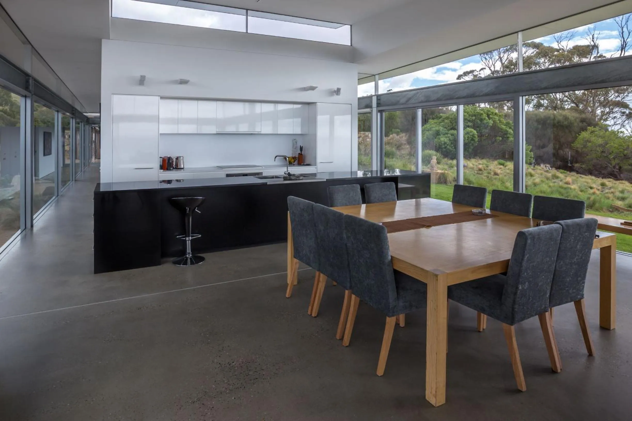 Dining area in Avalon Coastal Retreat