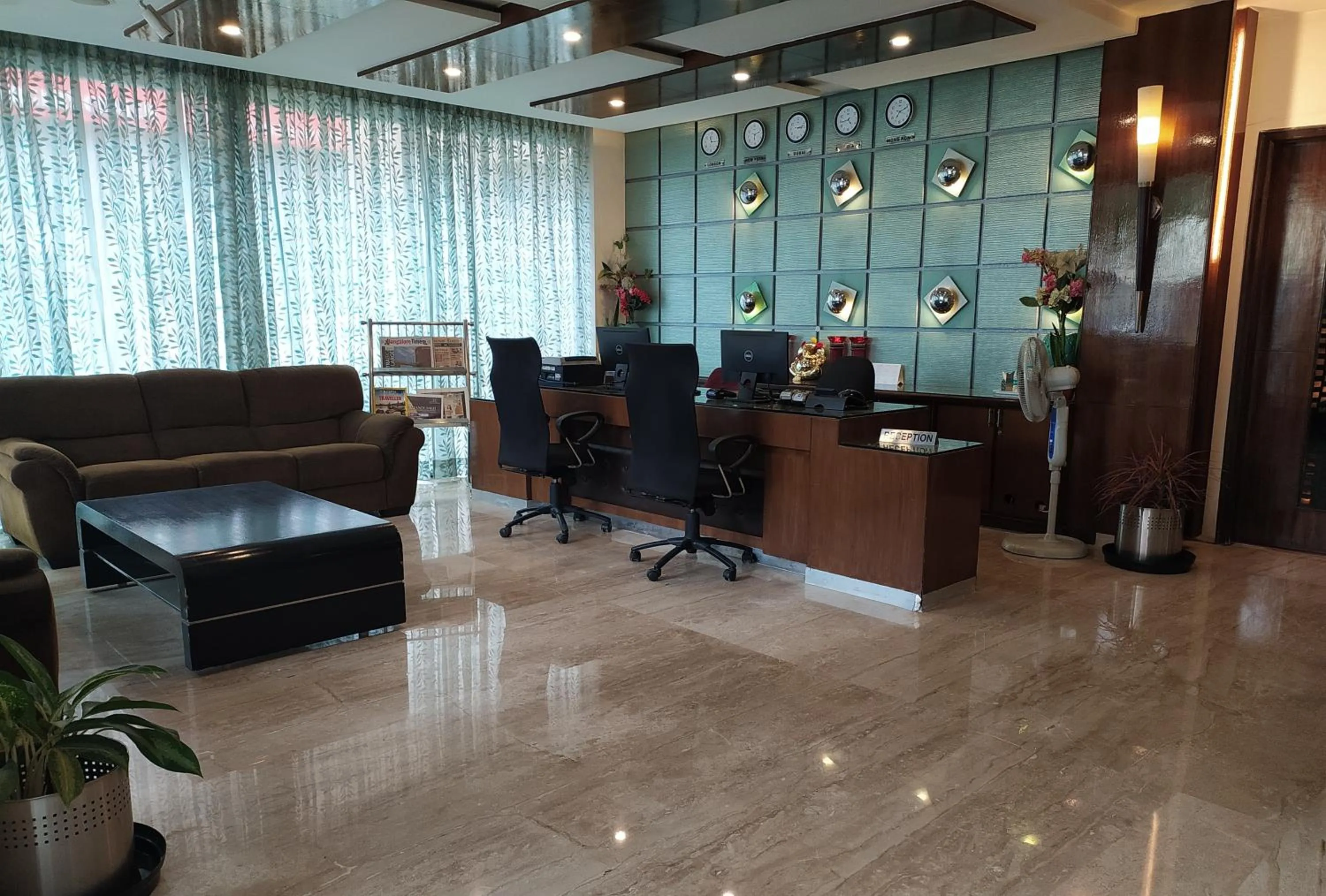 Lobby or reception in Hotel Silicrest