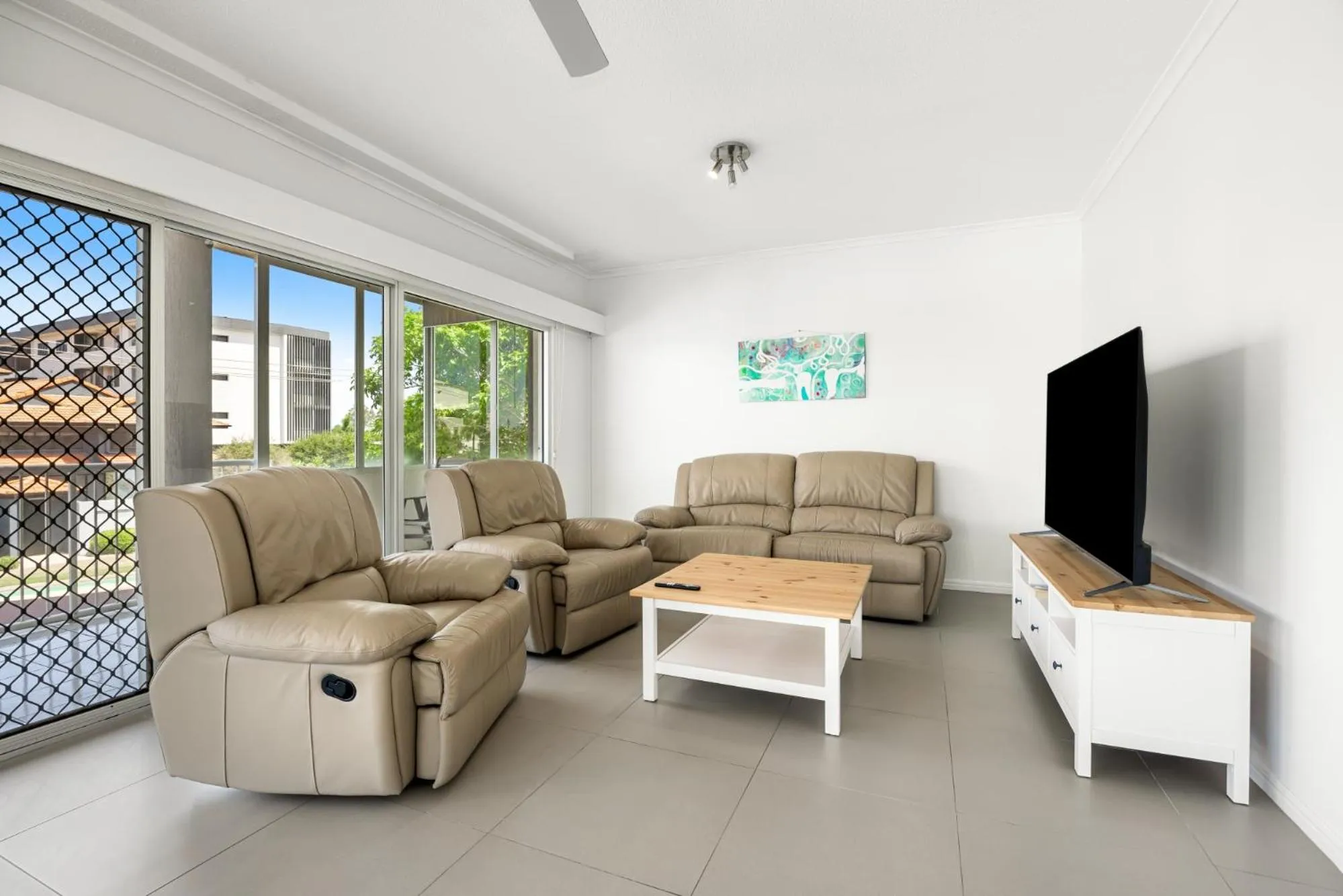 Living room in Central Motel Mooloolaba and Apartments