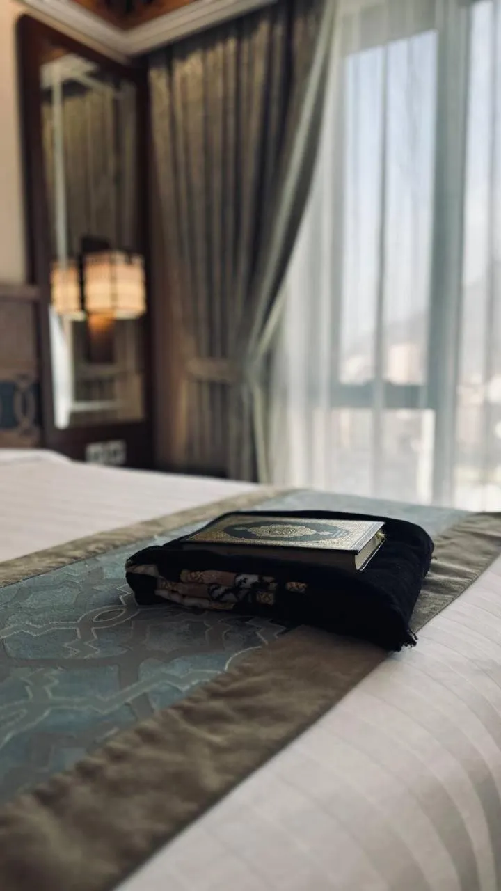 Bed in Violet Al Azizia Hotel MASJID Al Qatari