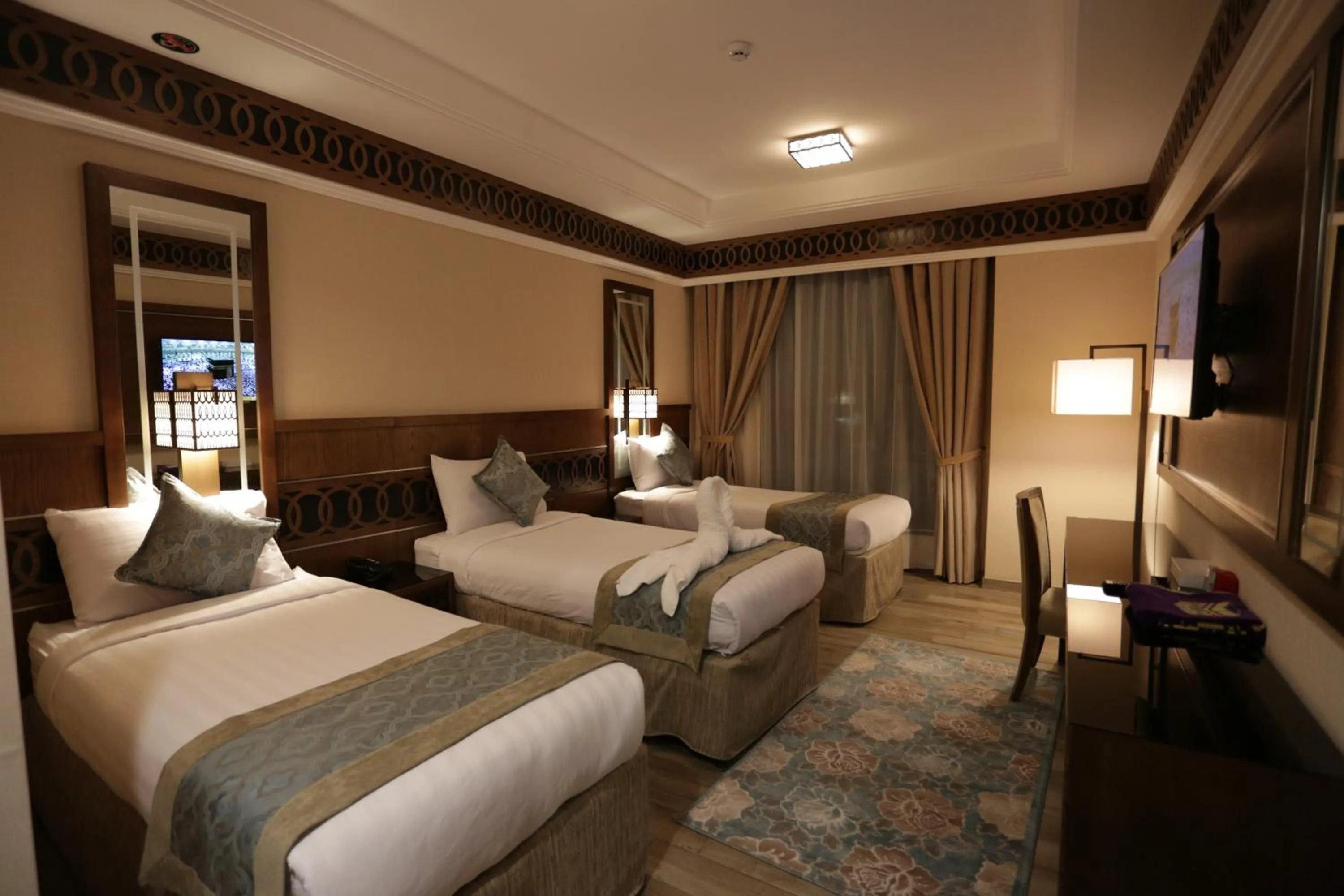 Bed in Violet Al Azizia Hotel MASJID Al Qatari