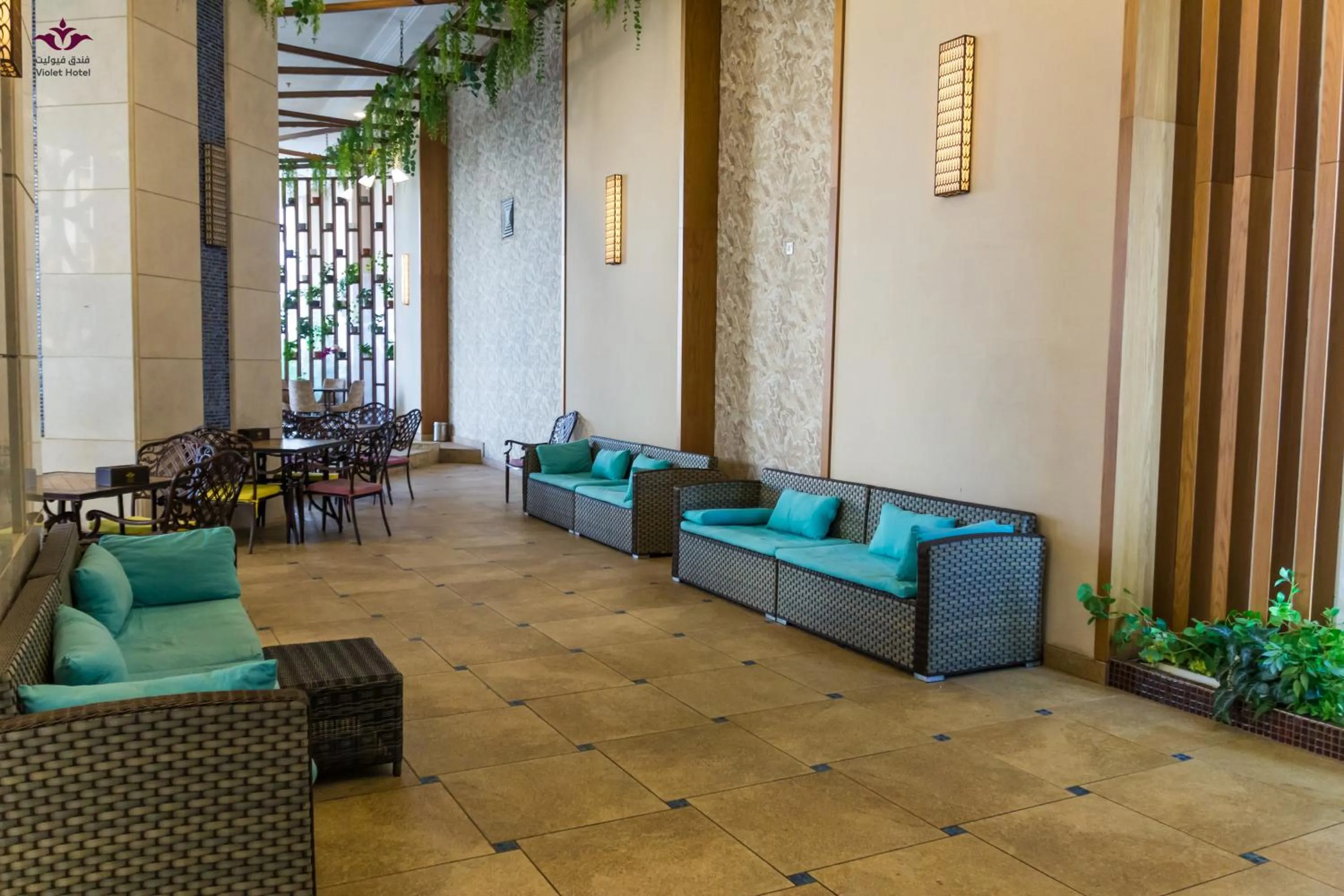 Seating area in Violet Al Azizia Hotel MASJID Al Qatari