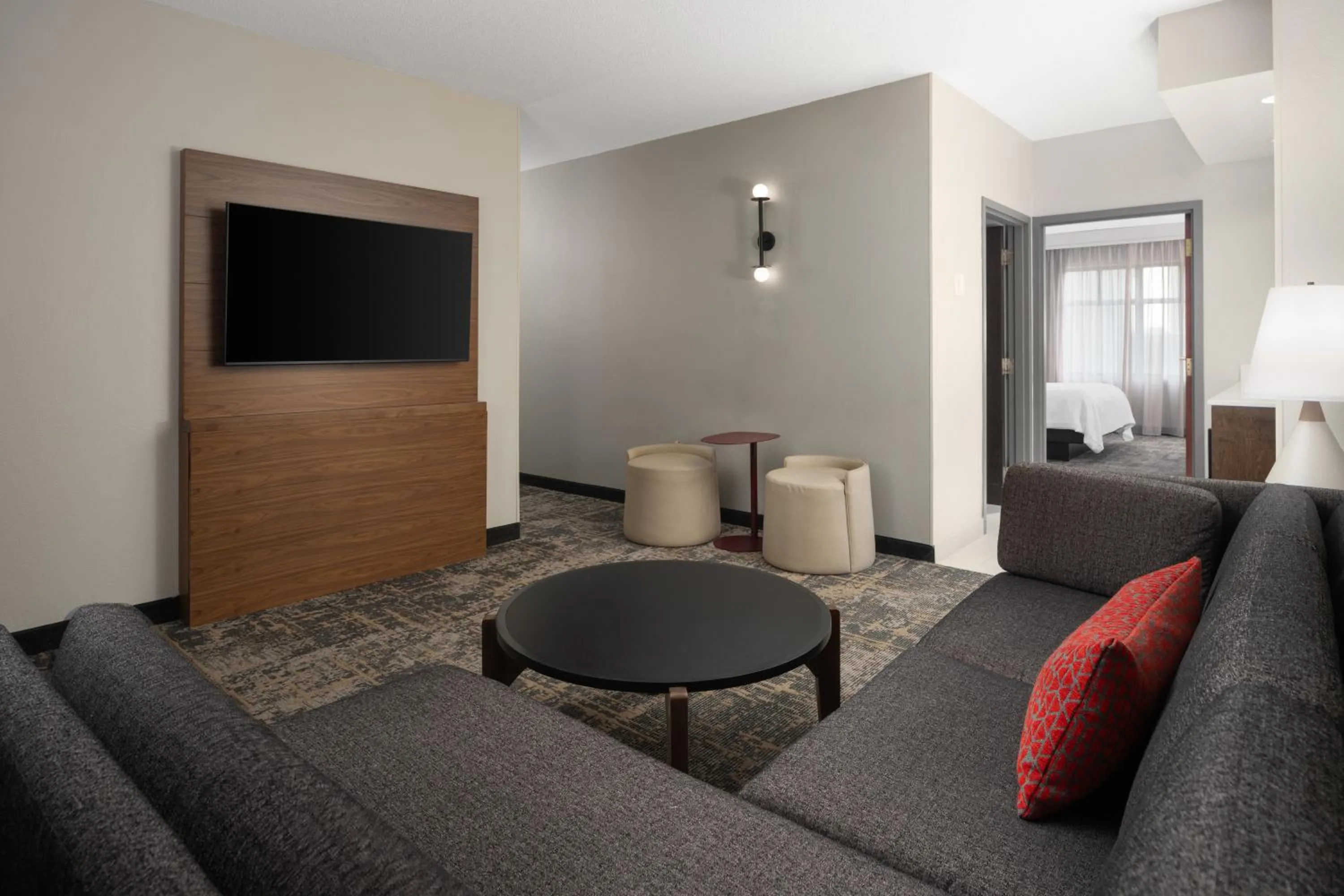 Living room in Embassy Suites Lincoln