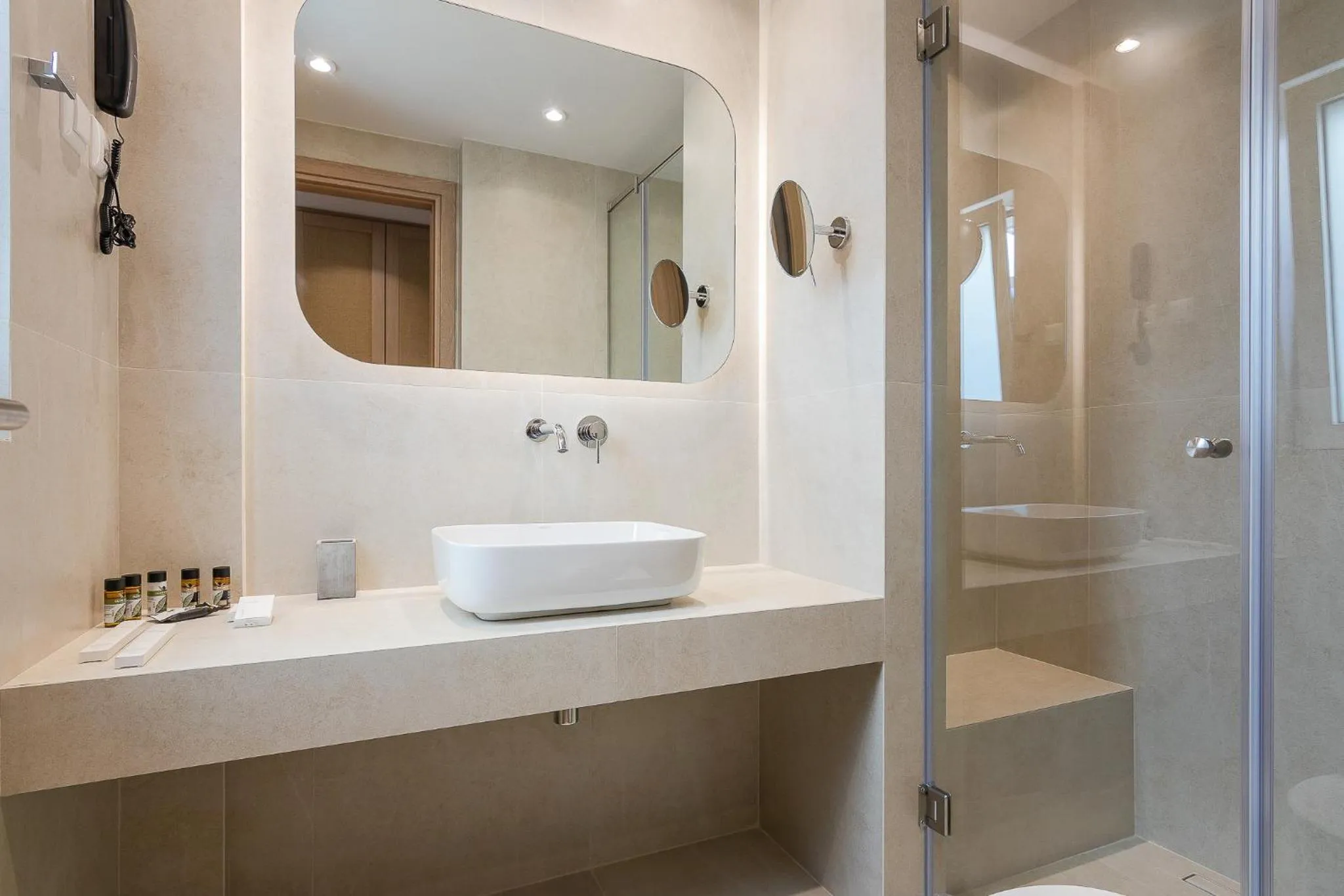 Colonides Beach Hotel