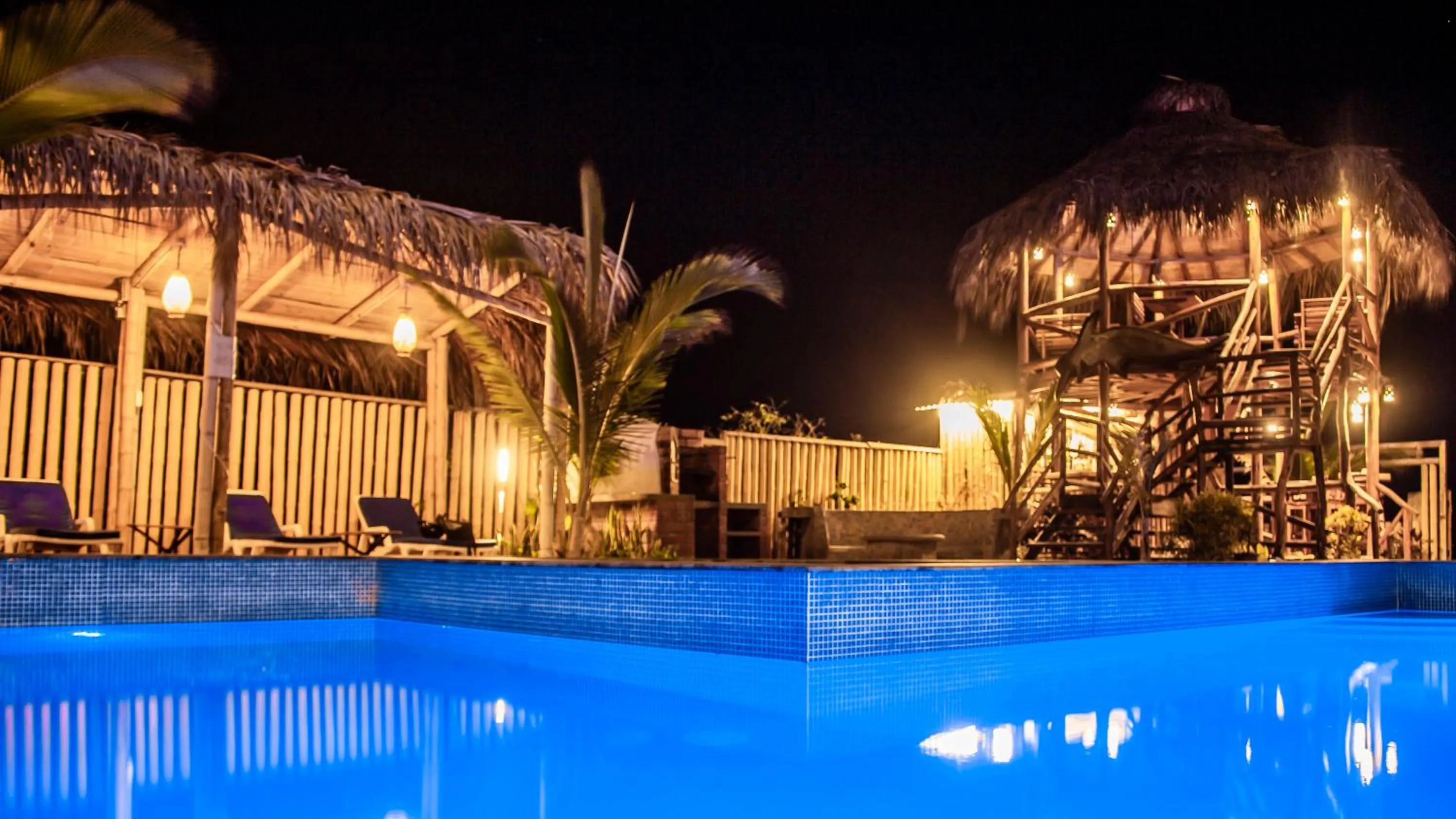 Swimming pool in Maria Jose Bungalows