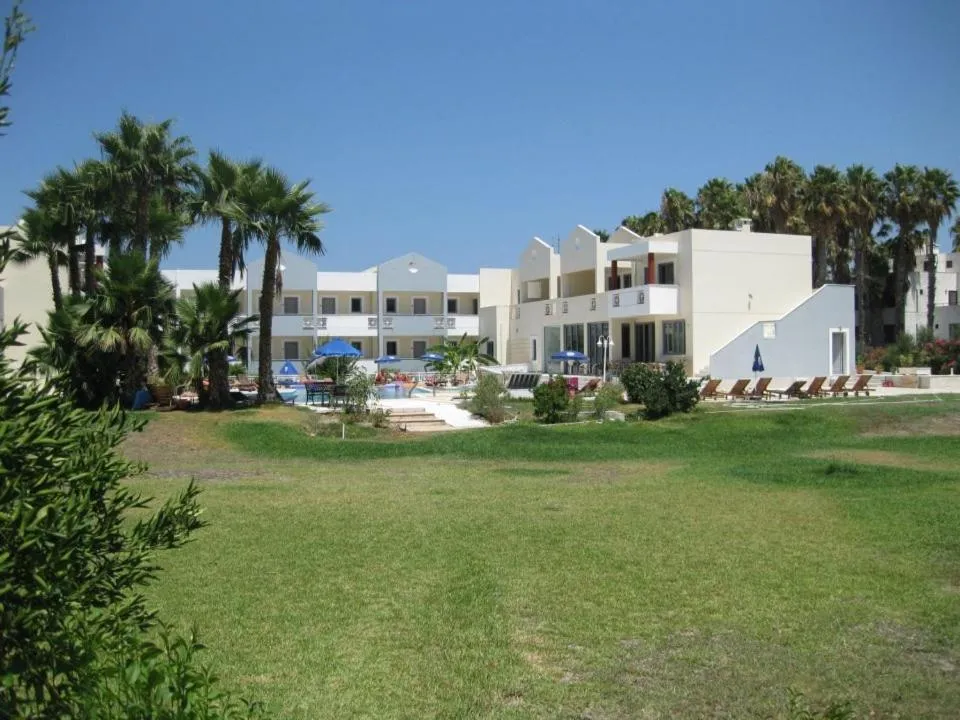 Property building in Olgas Paradise Apartments