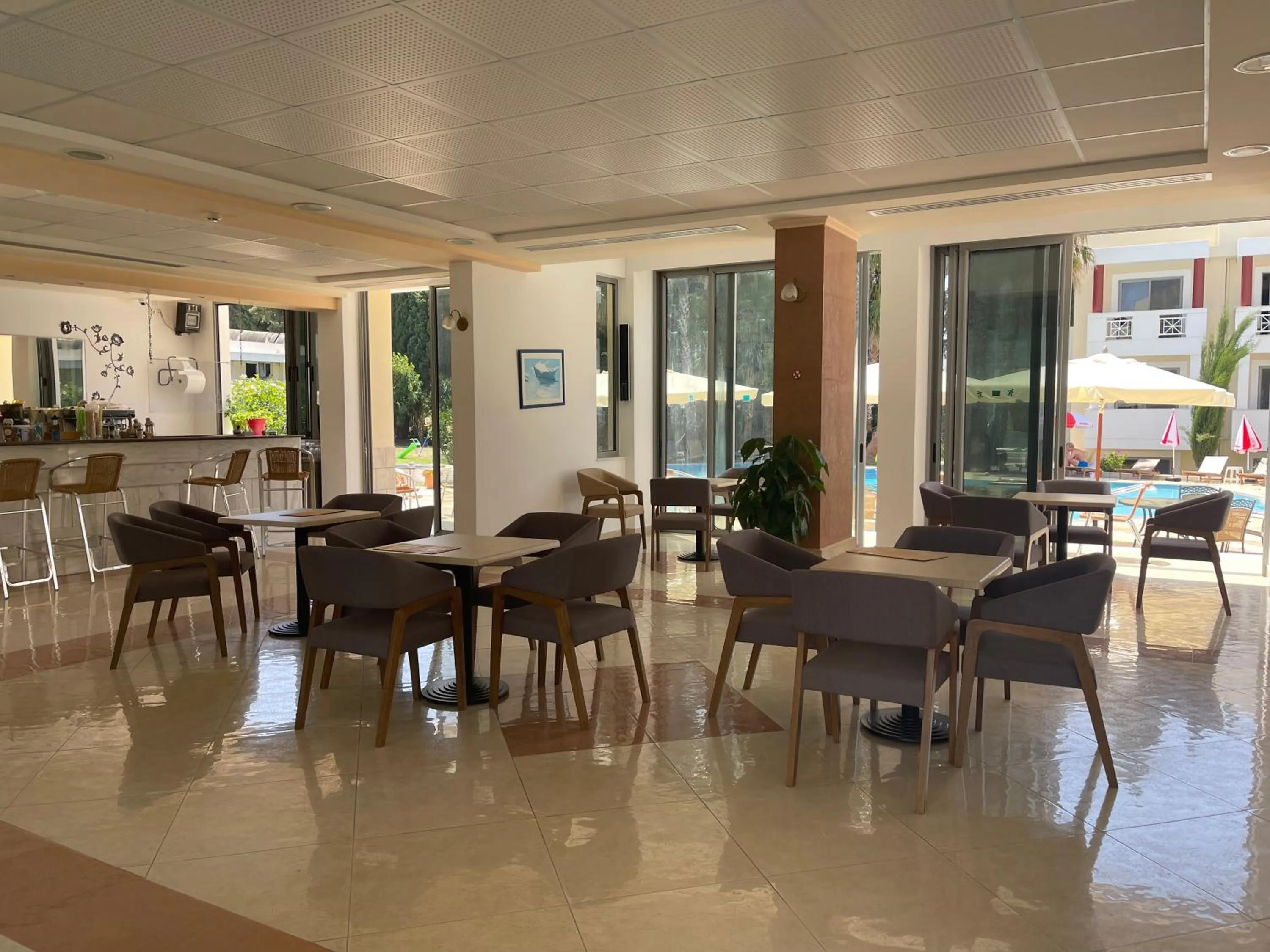 Olgas Paradise Apartments