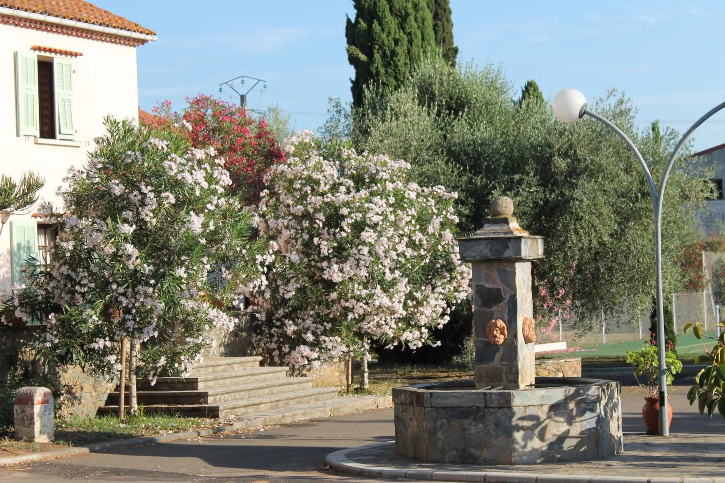 Facade/entrance in Domaine Le Clos des Oliviers