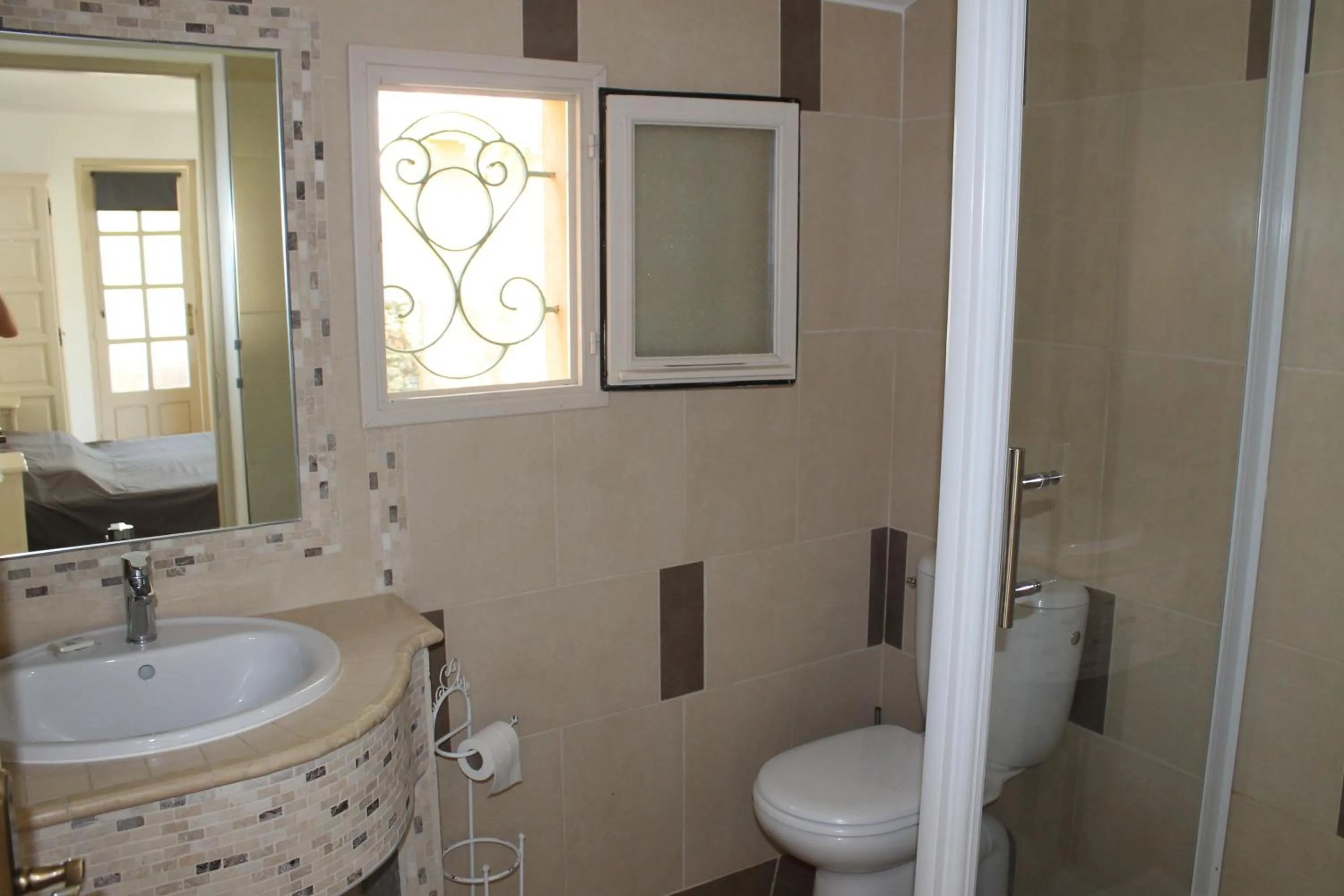 Bathroom in Domaine Le Clos des Oliviers