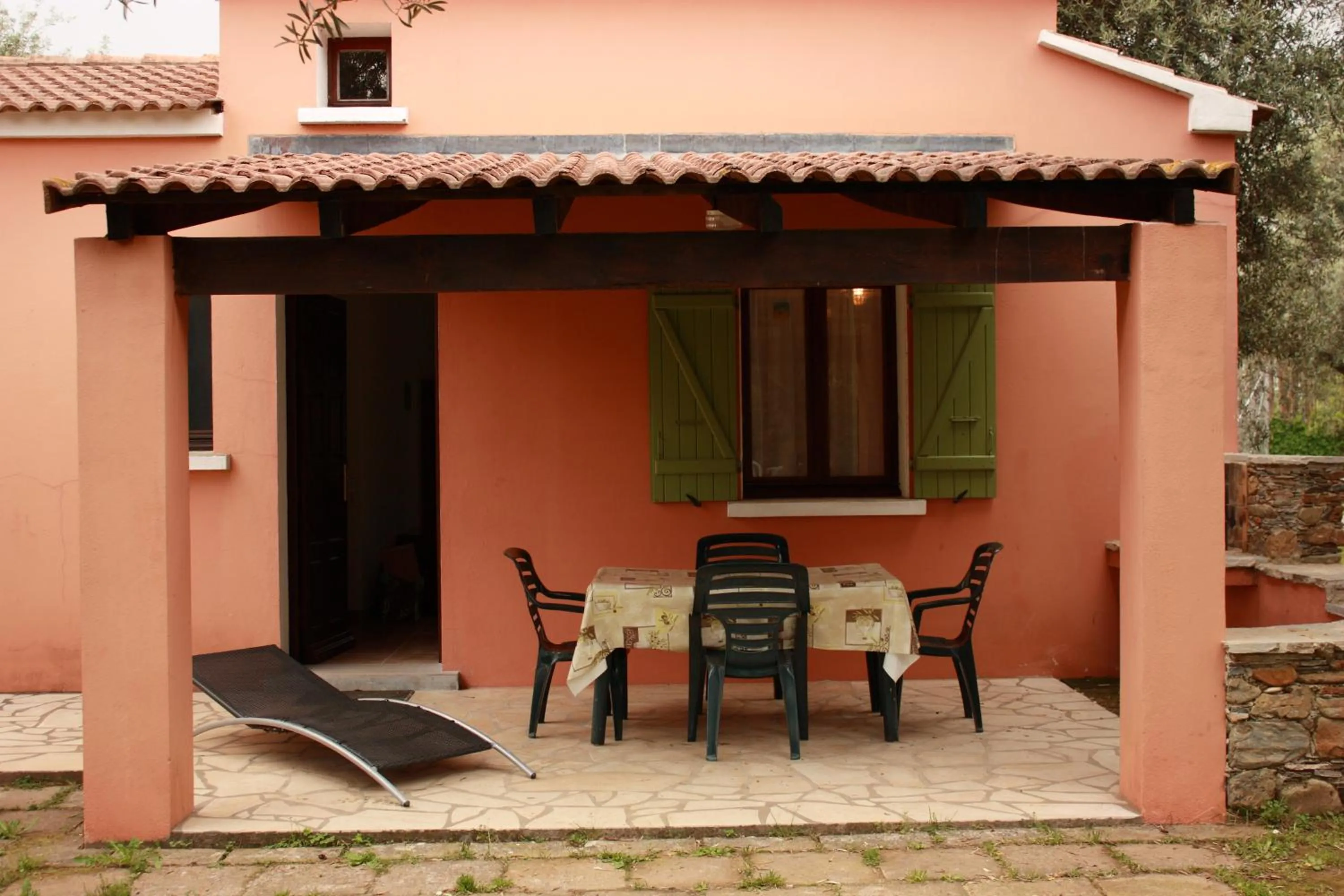 Patio in Domaine Le Clos des Oliviers