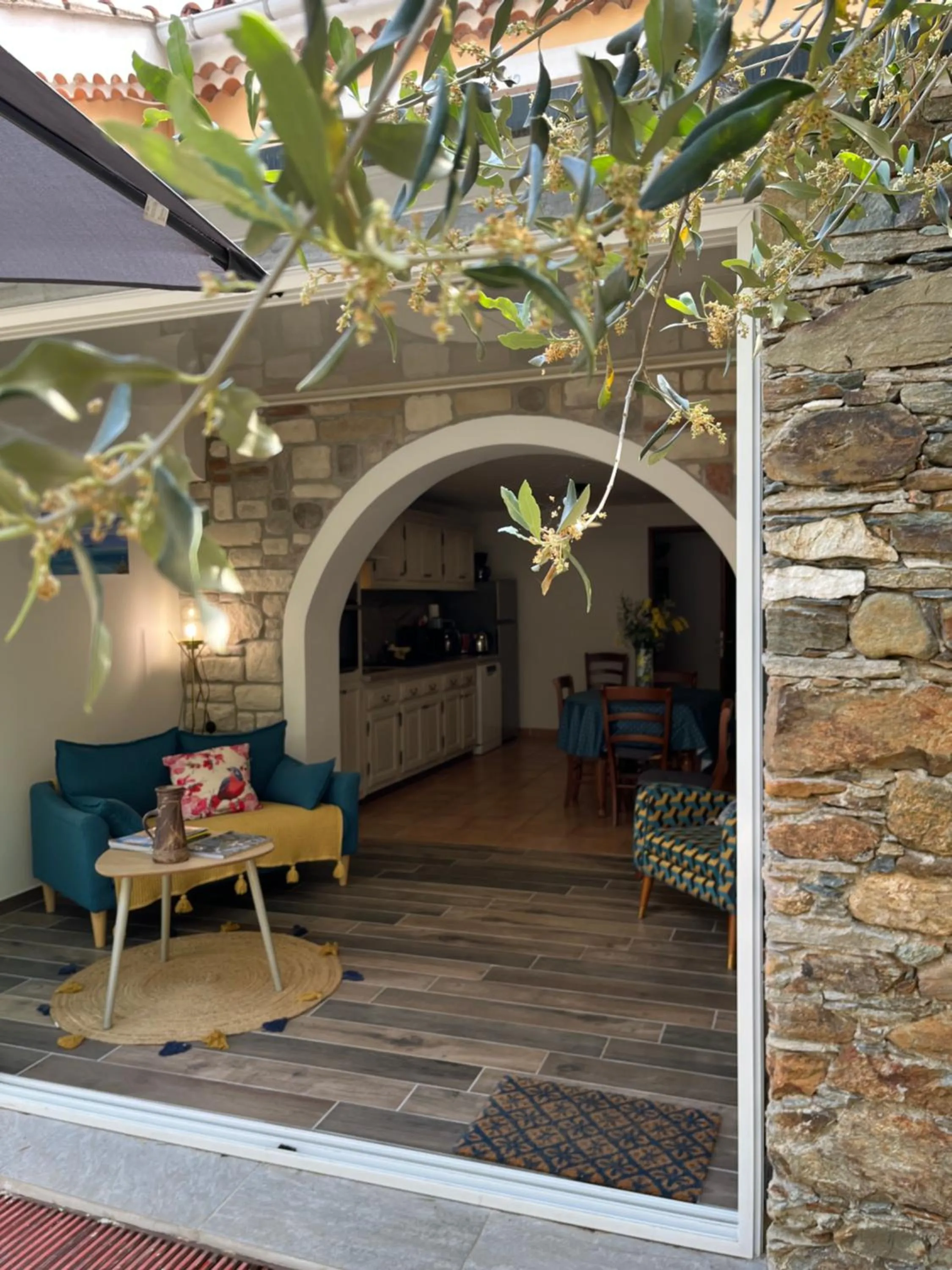 Patio in Domaine Le Clos des Oliviers