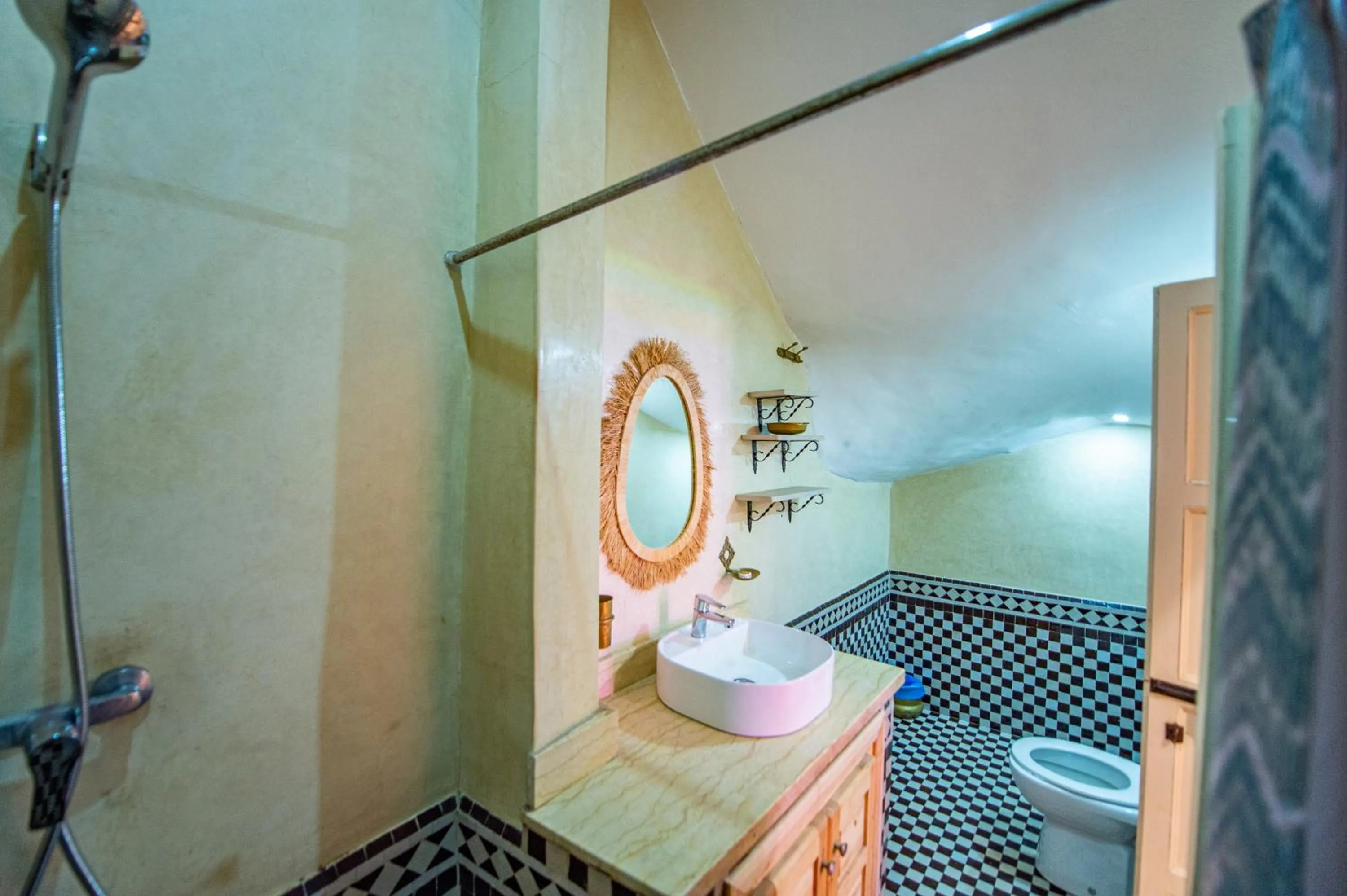 Property building in KOUTOBIA ROYAL