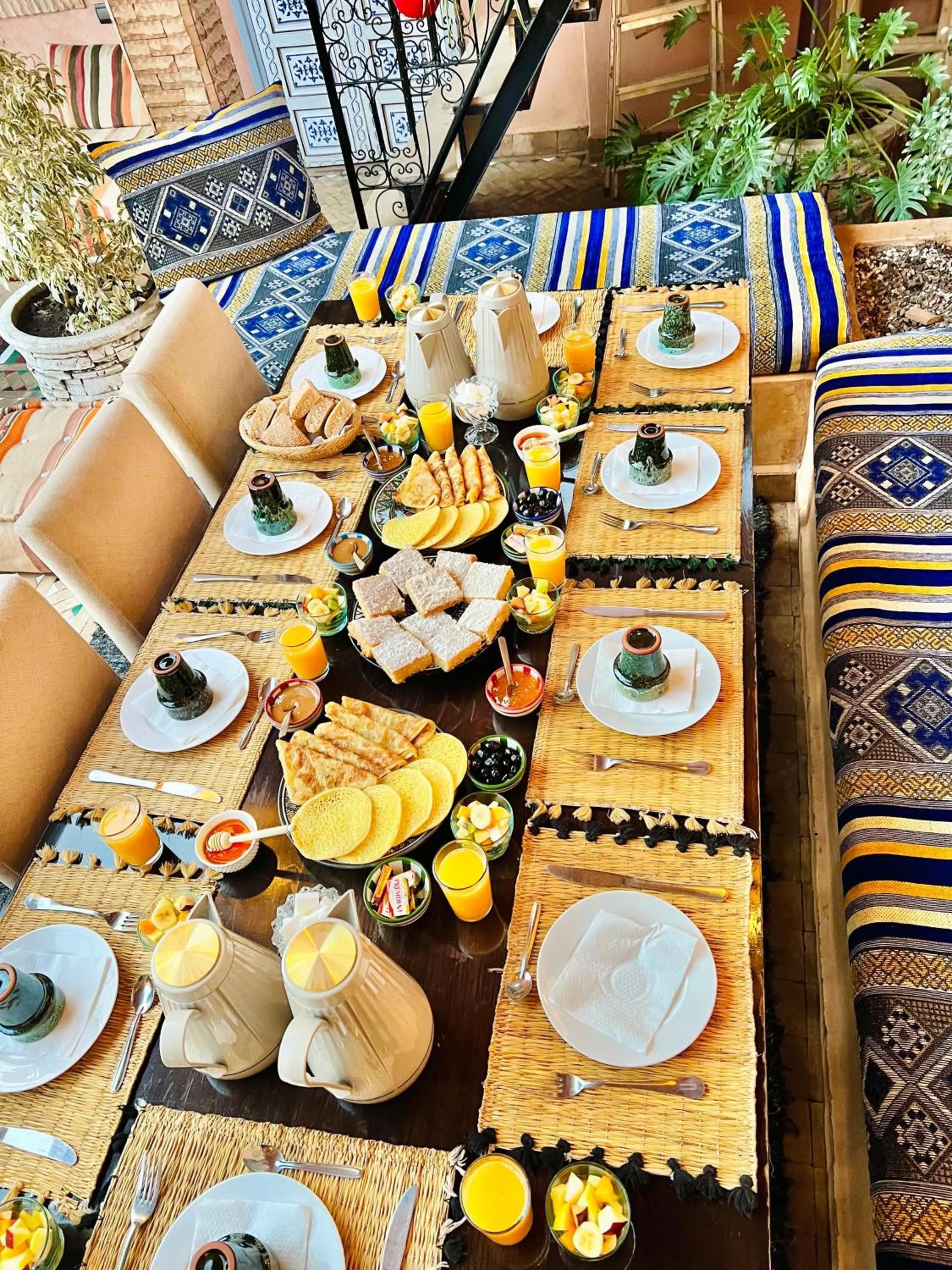 Food and drinks in KOUTOBIA ROYAL