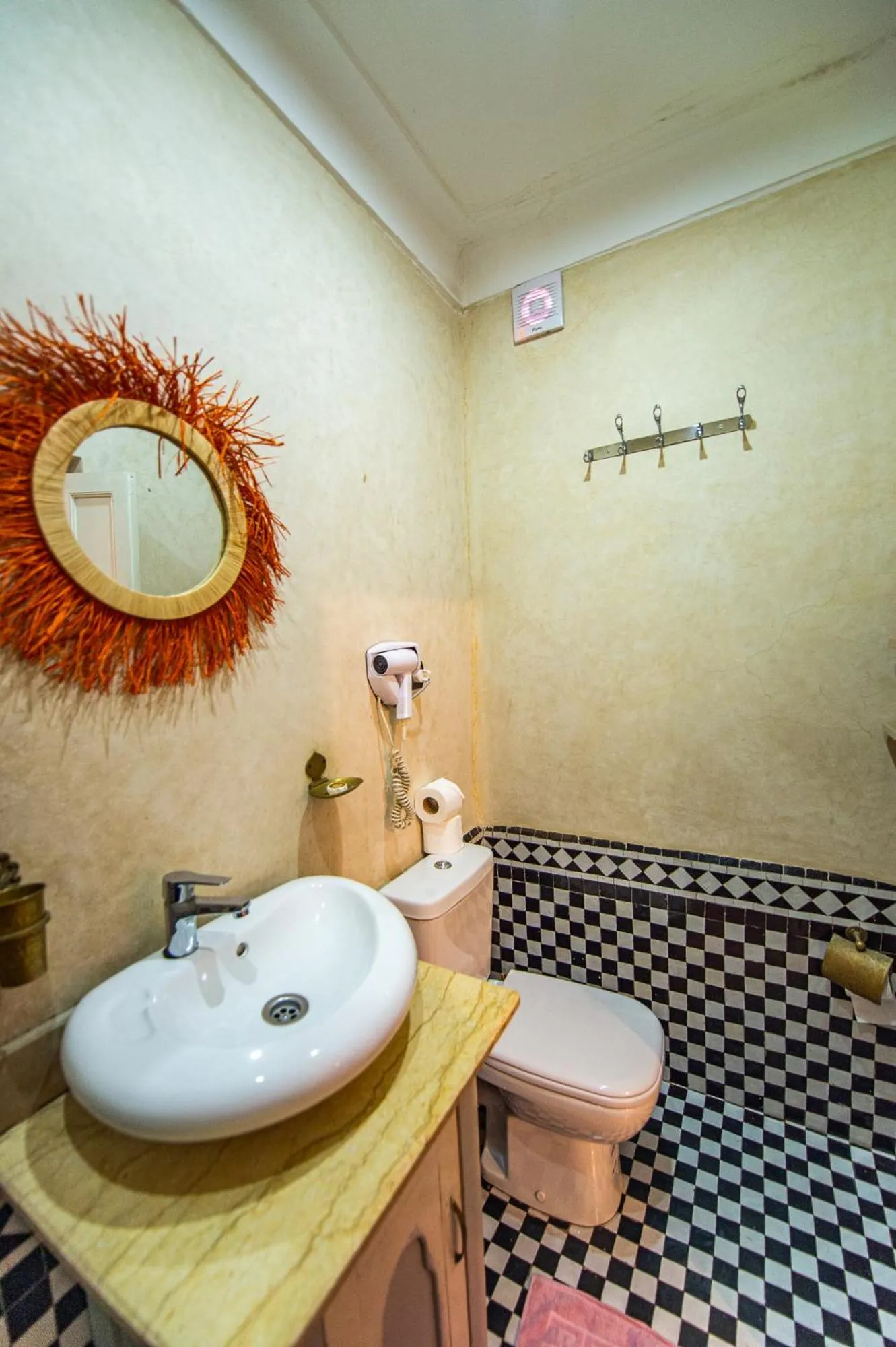 Toilet in KOUTOBIA ROYAL