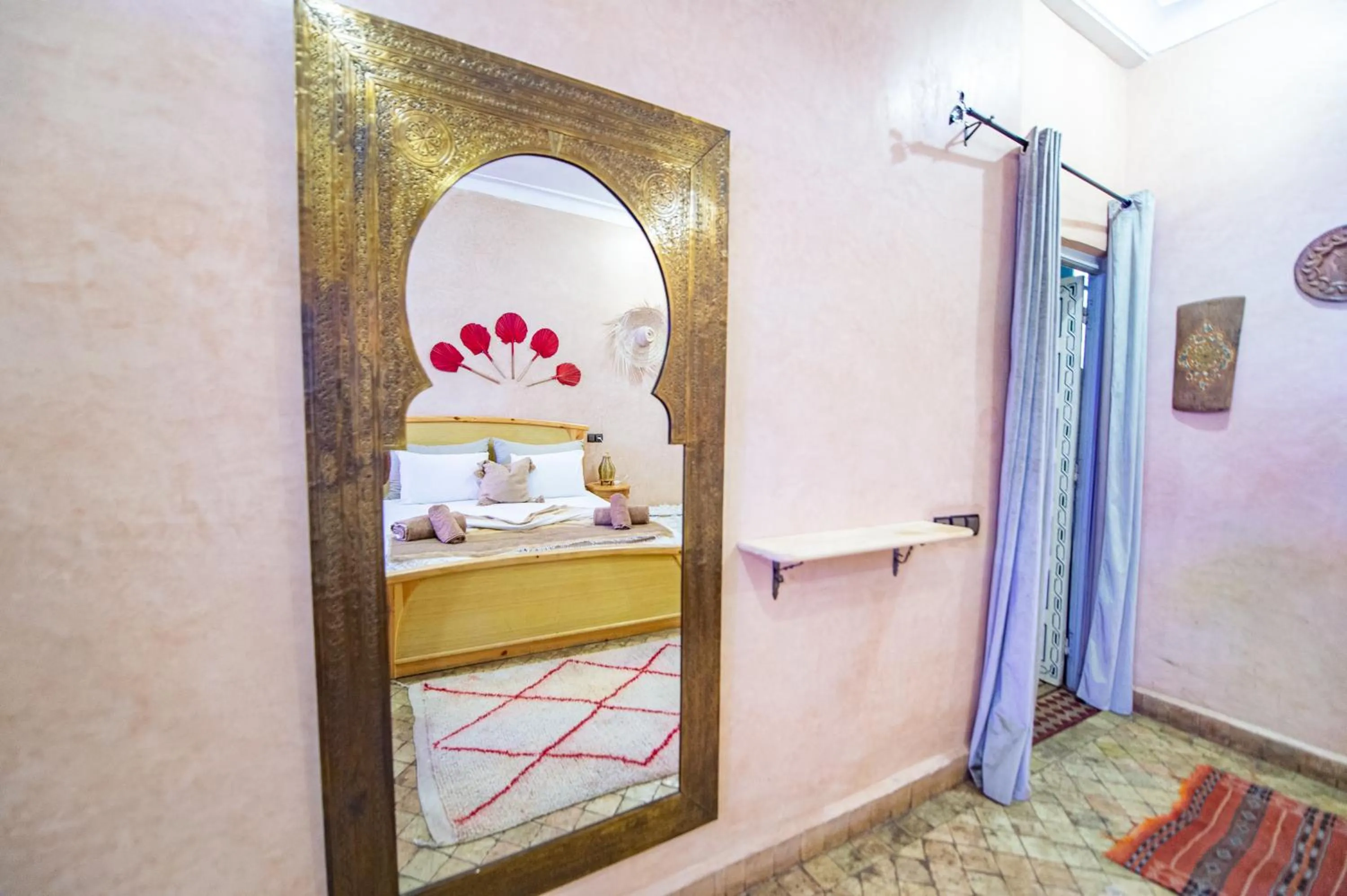 Property building, Bed in KOUTOBIA ROYAL