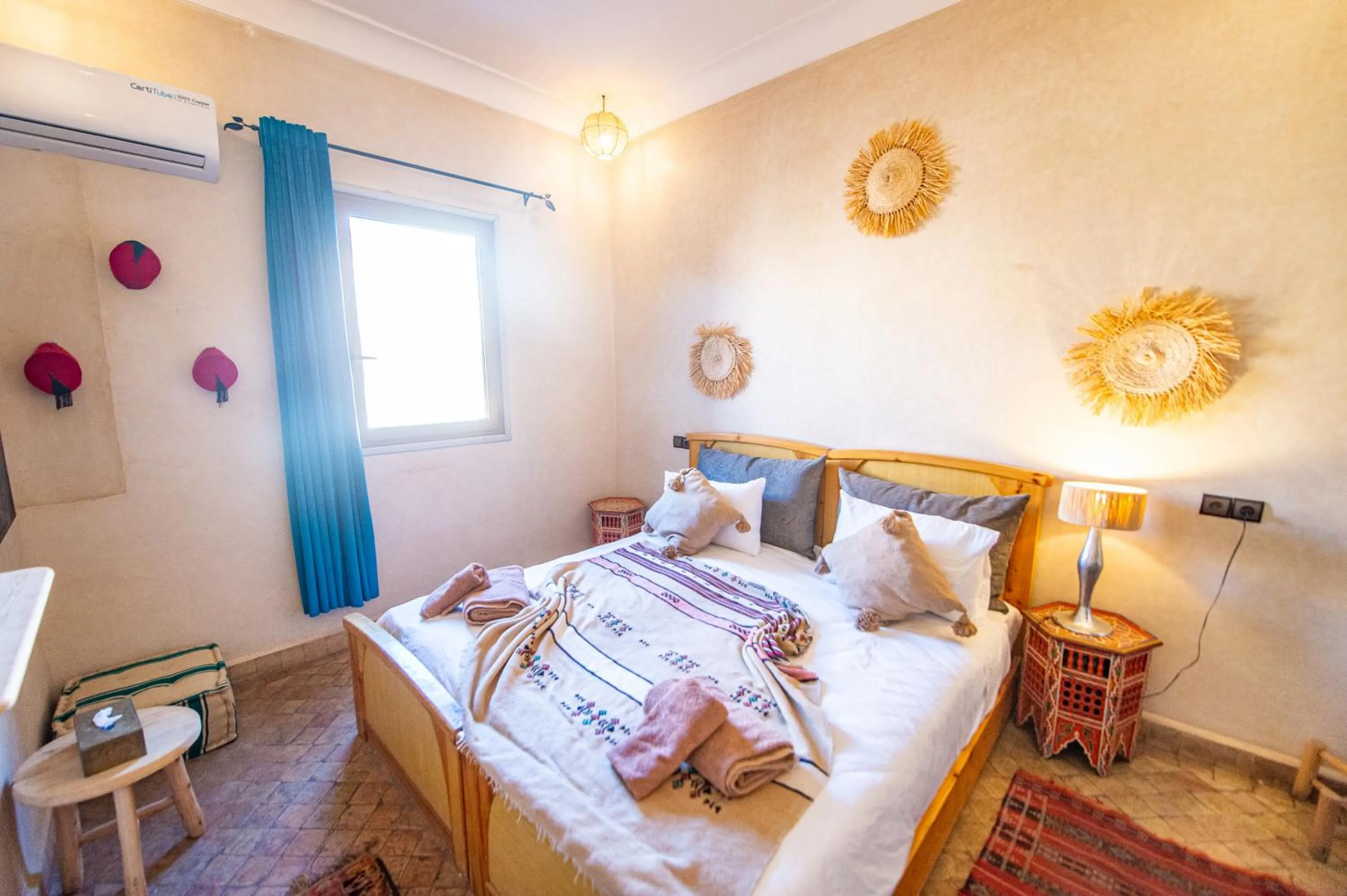 Property building, Bed in KOUTOBIA ROYAL