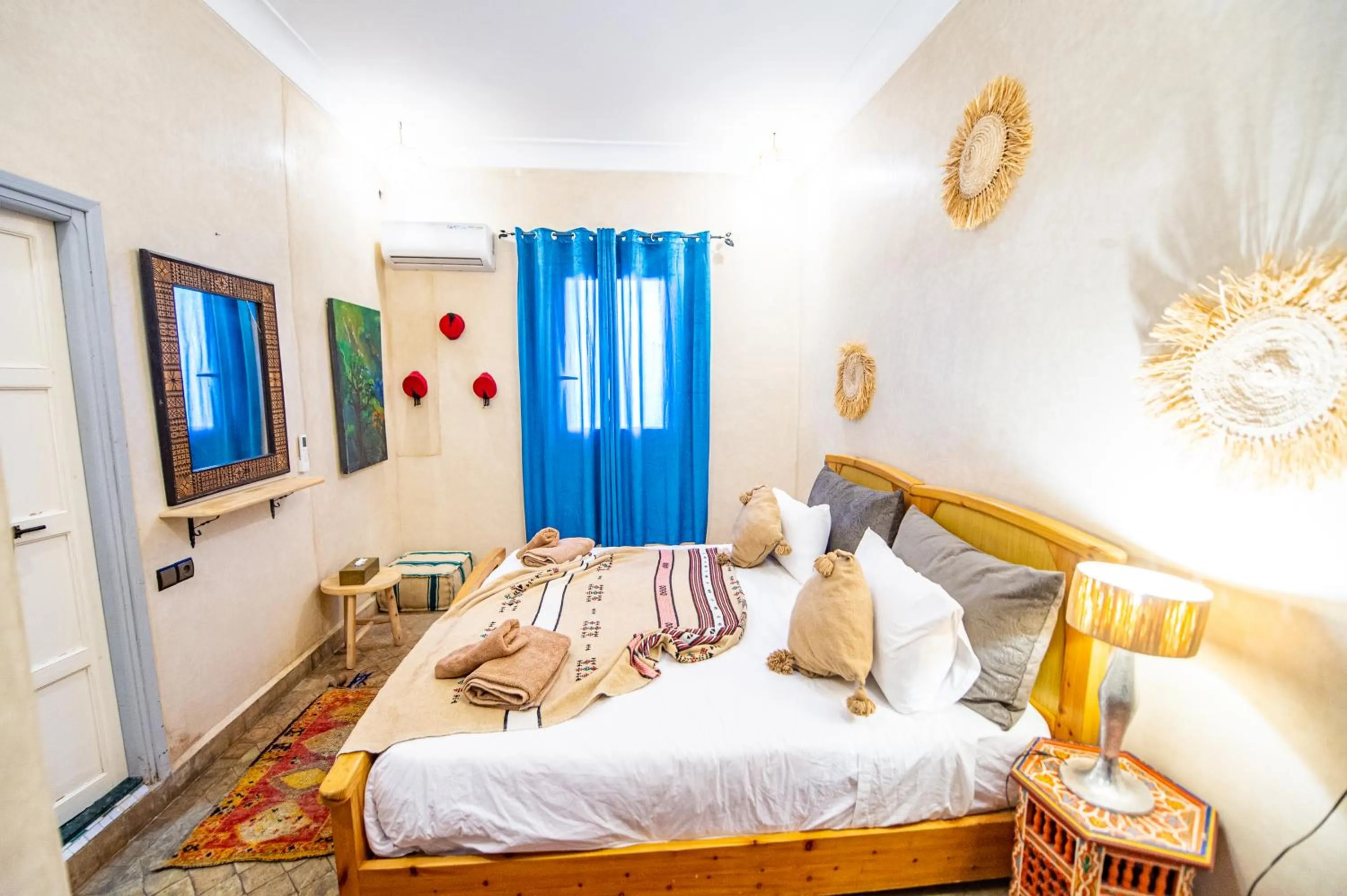 Property building, Bed in KOUTOBIA ROYAL