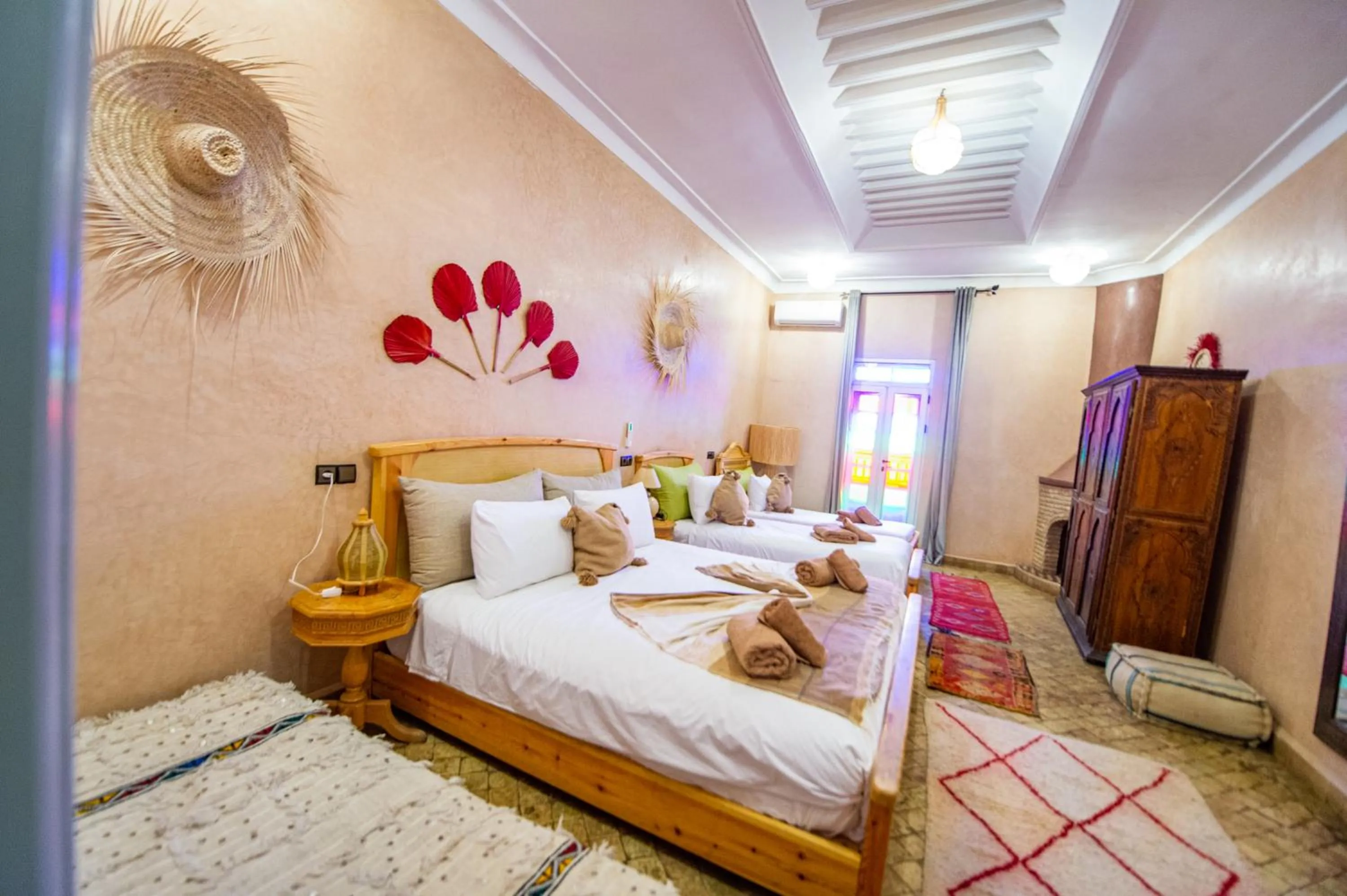 Property building, Bed in KOUTOBIA ROYAL