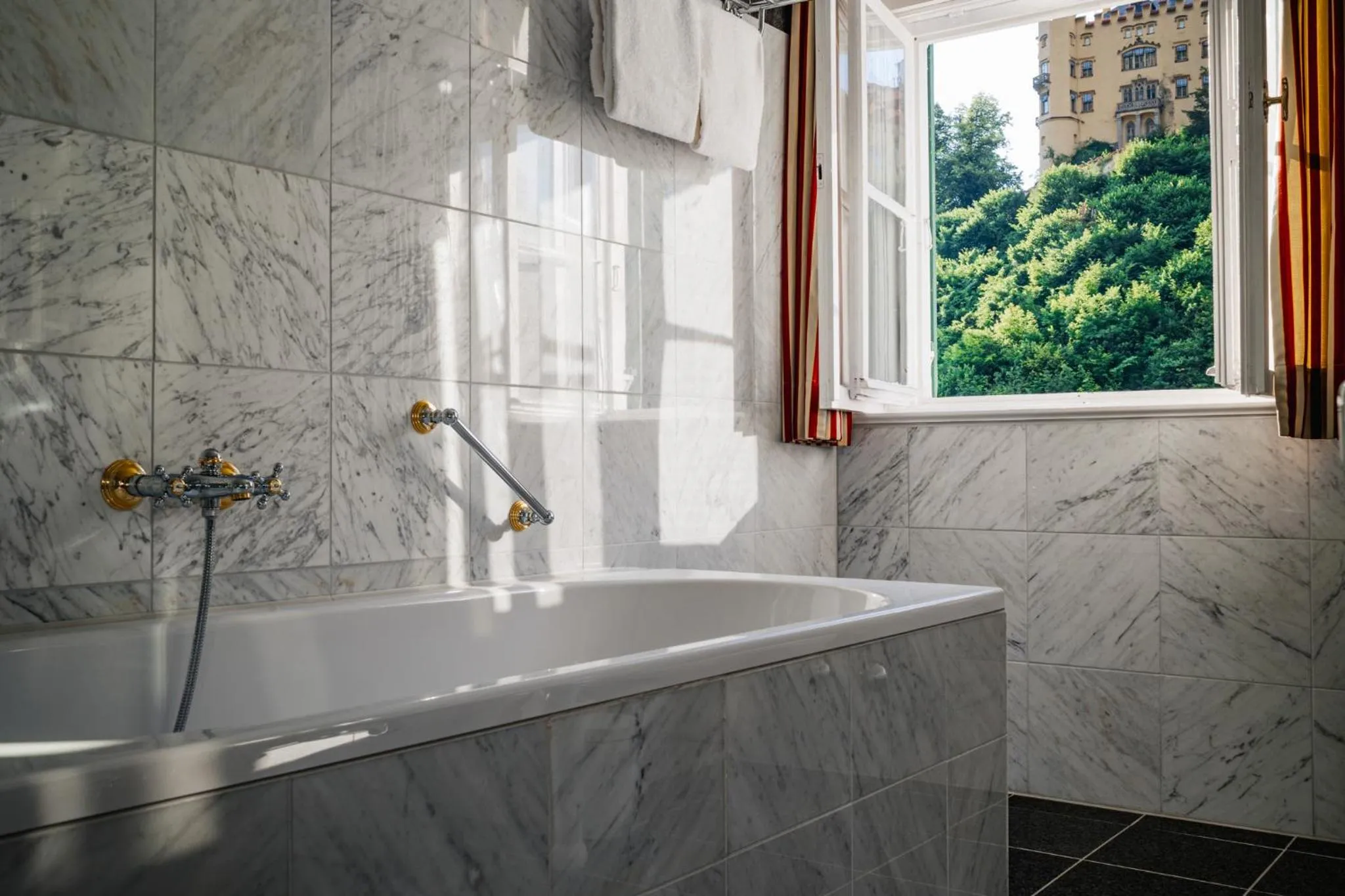 Bathroom in AMERON Neuschwanstein Alpsee Resort & Spa