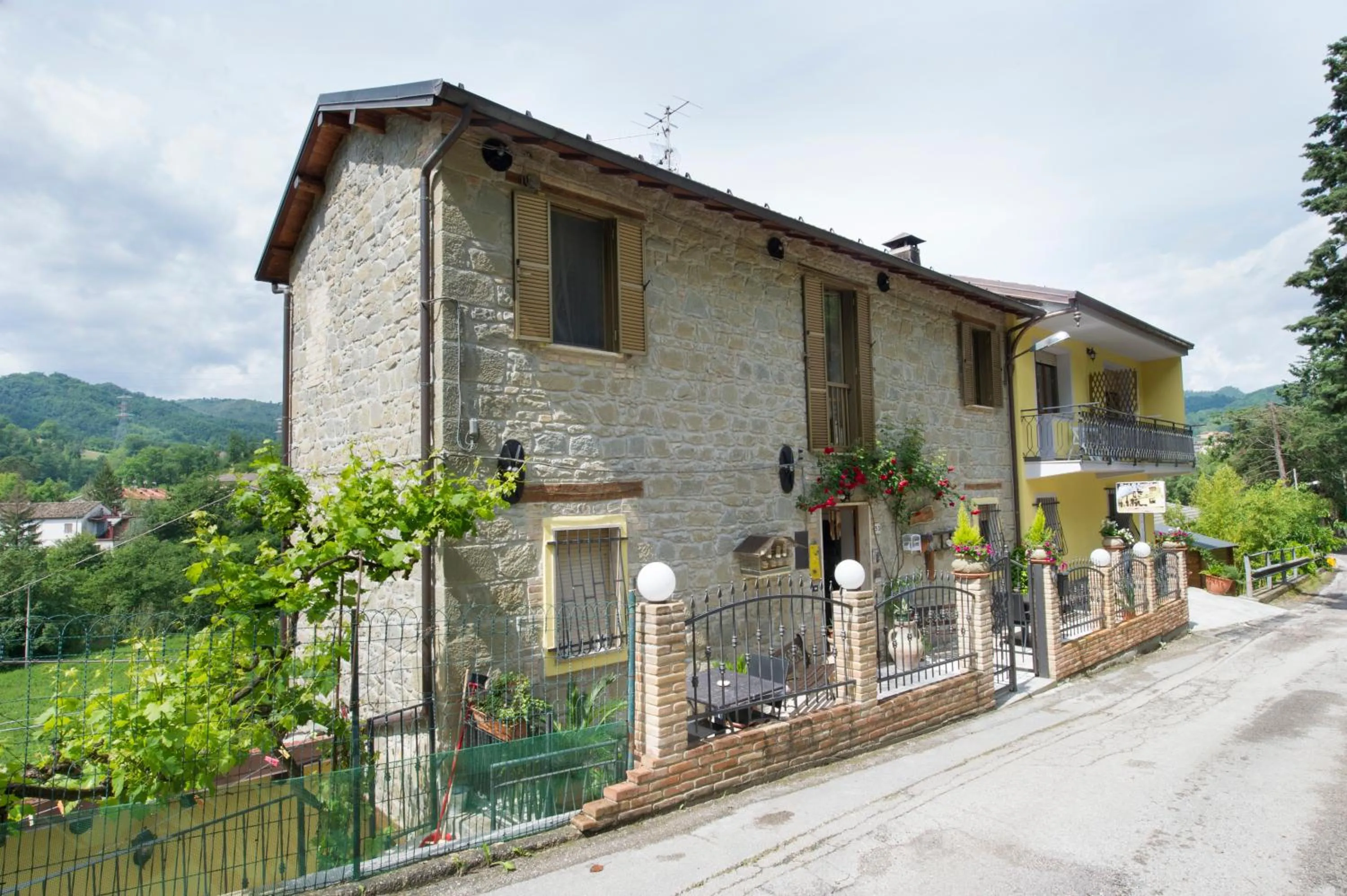 Property building in B&B Villa Filetta