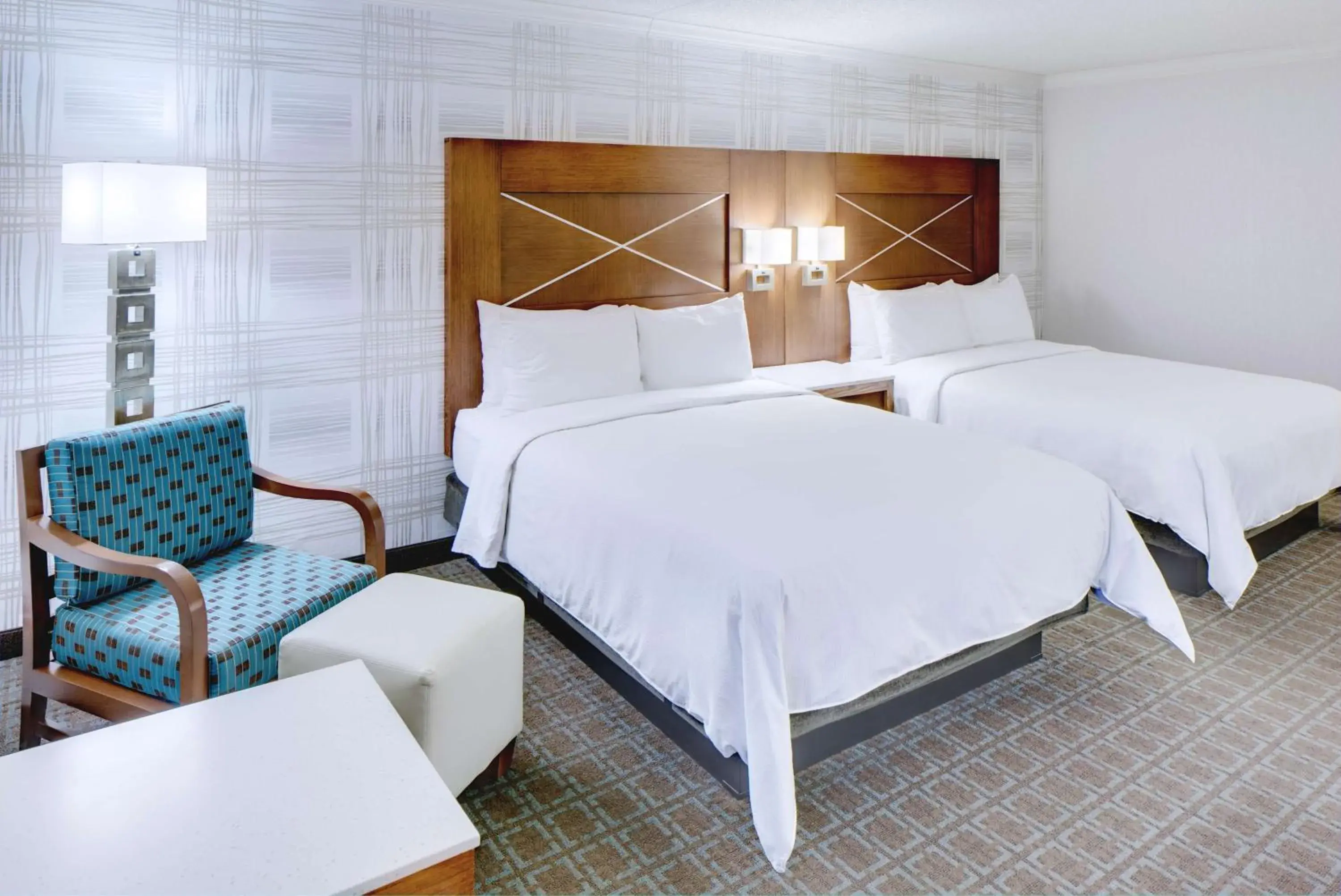 Bed in DoubleTree by Hilton Madison Downtown Bed in DoubleTree by Hilton Madison Downtown