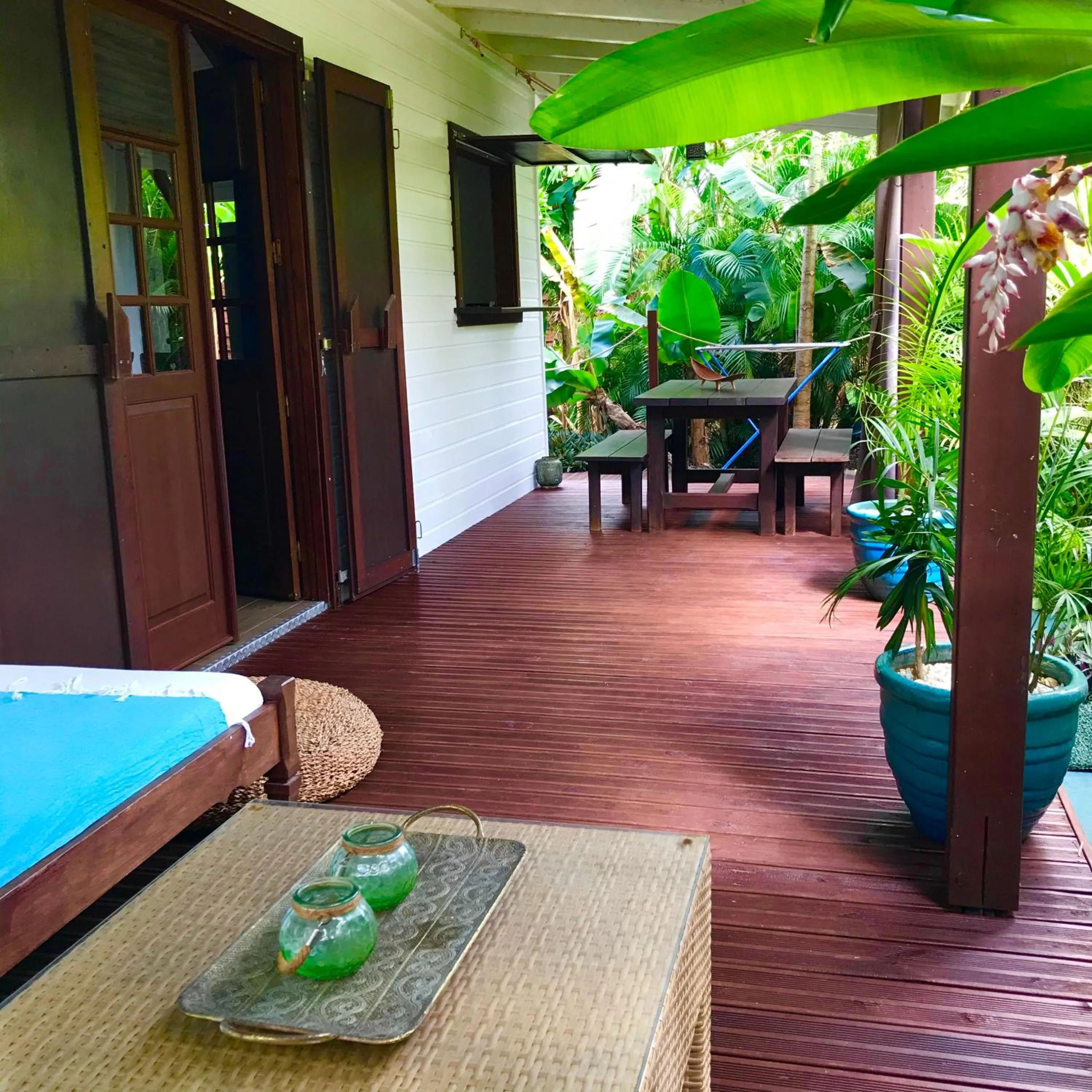 Titalee Lodge 3 Villas autour d'une piscine