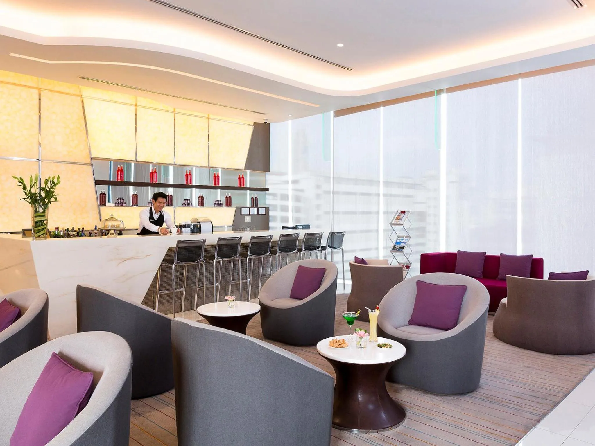 Lounge or bar in ibis Bangkok Siam
