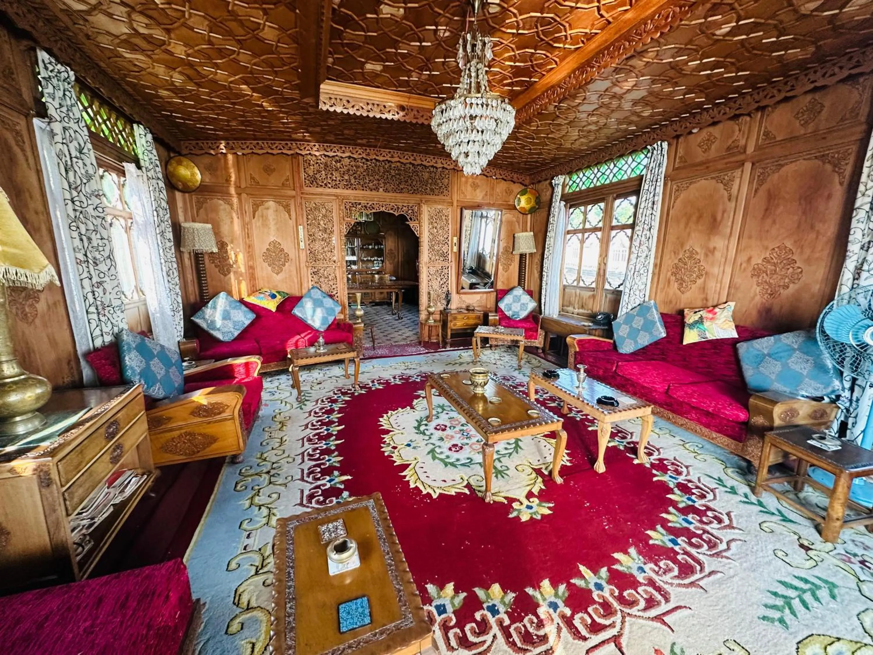 Seating area in Maharaja palace houseboat
