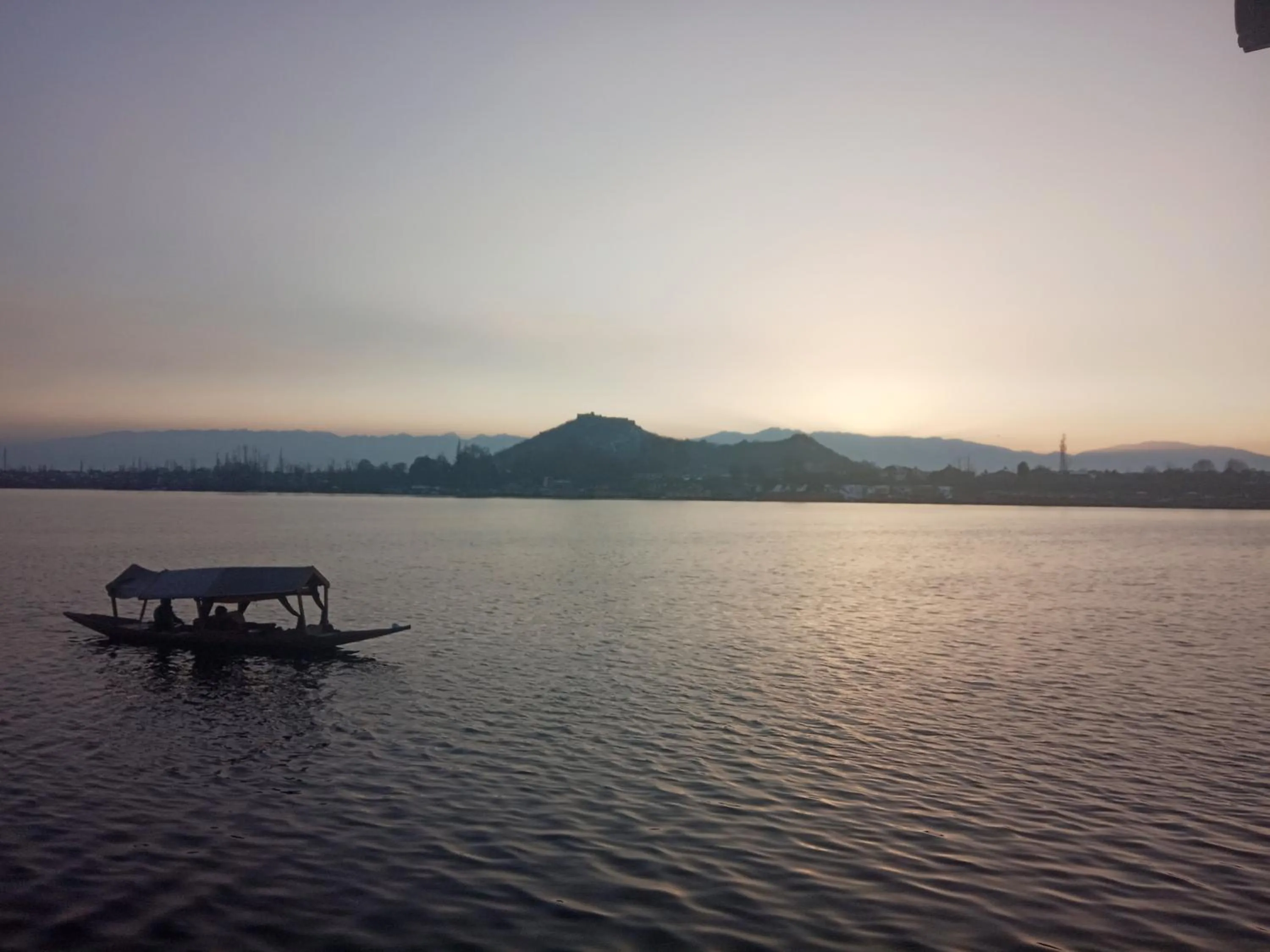 Maharaja palace houseboat