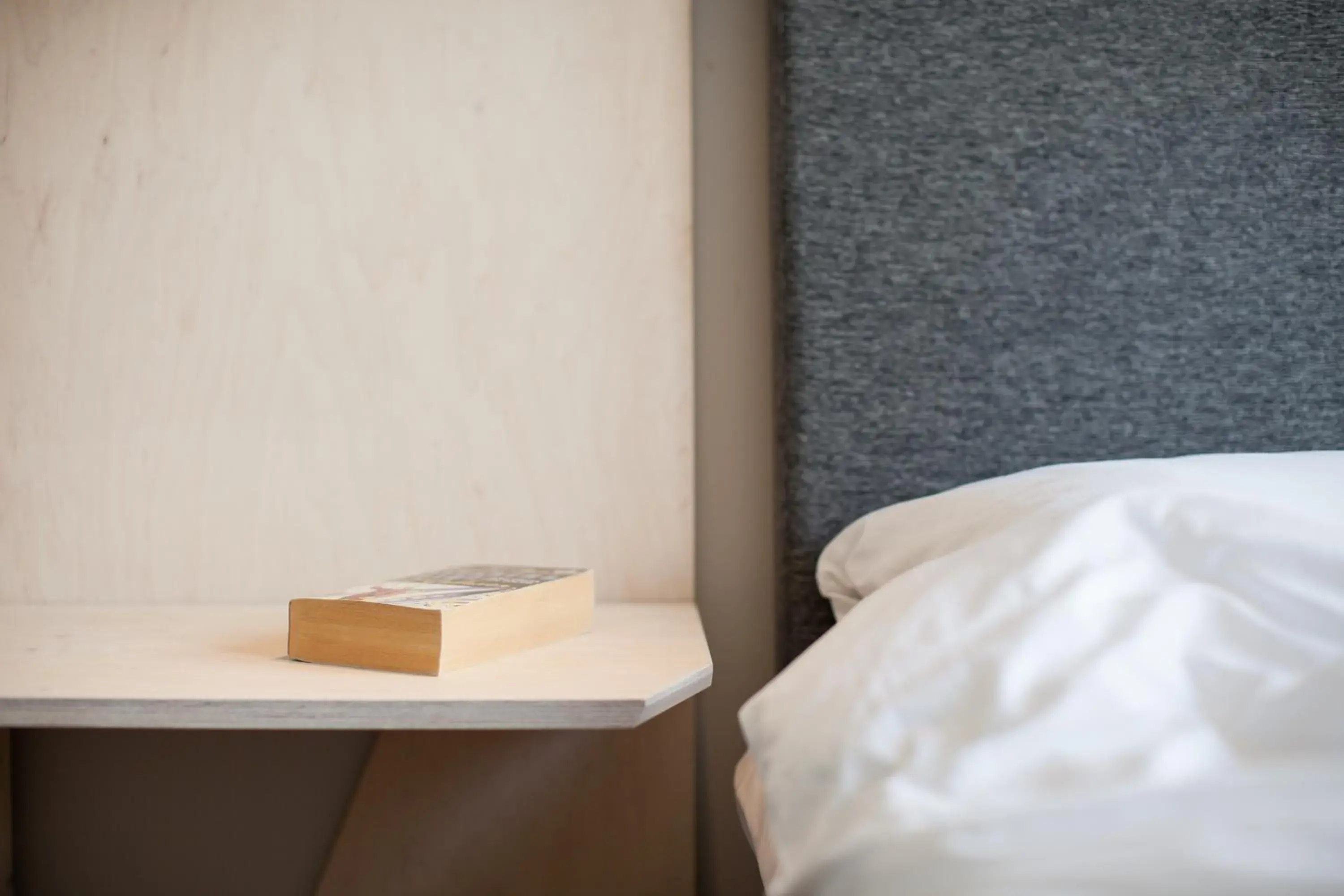 Bed in Moment Hotels Bed in Moment Hotels