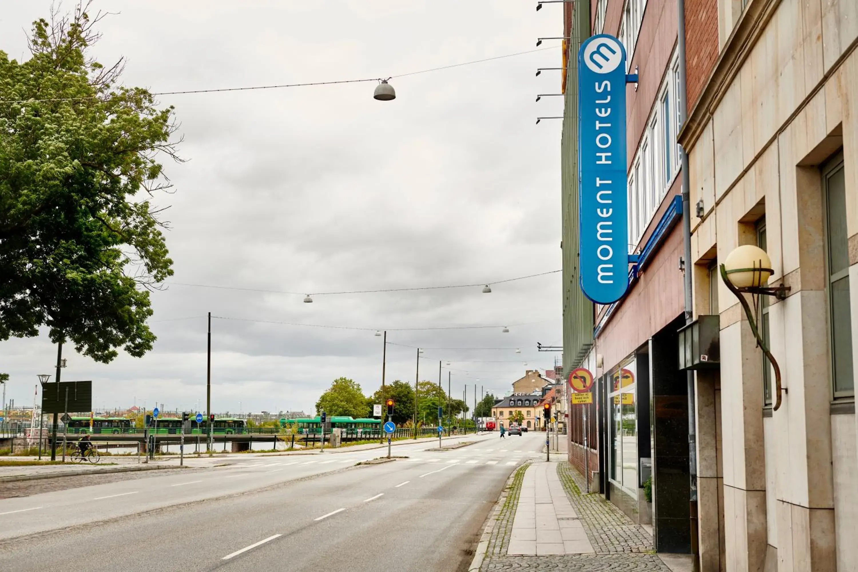 Facade/entrance in Moment Hotels Facade/entrance in Moment Hotels