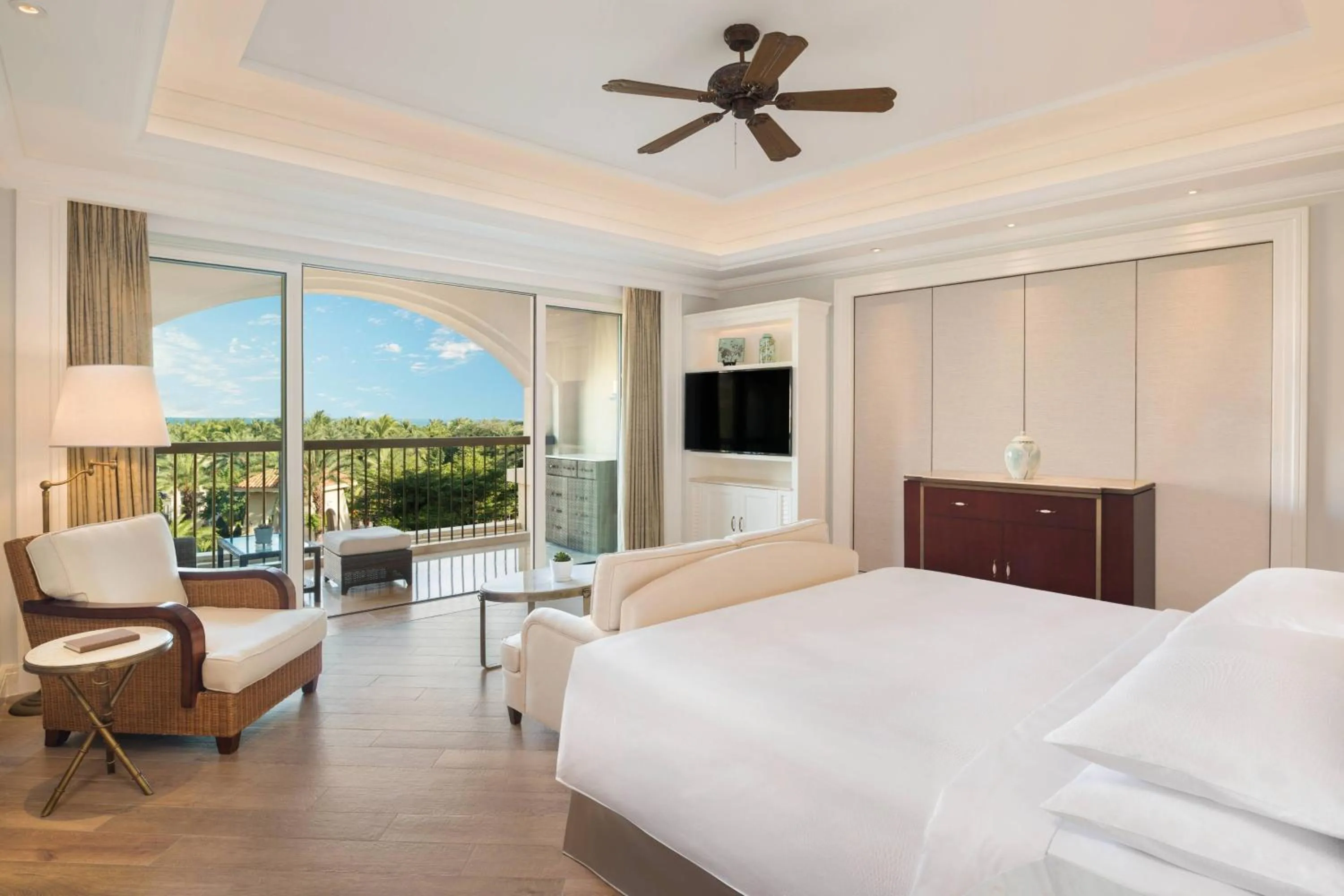 Photo of the whole room, Bed in JW Marriott Sanya Haitang Bay Resort & Spa