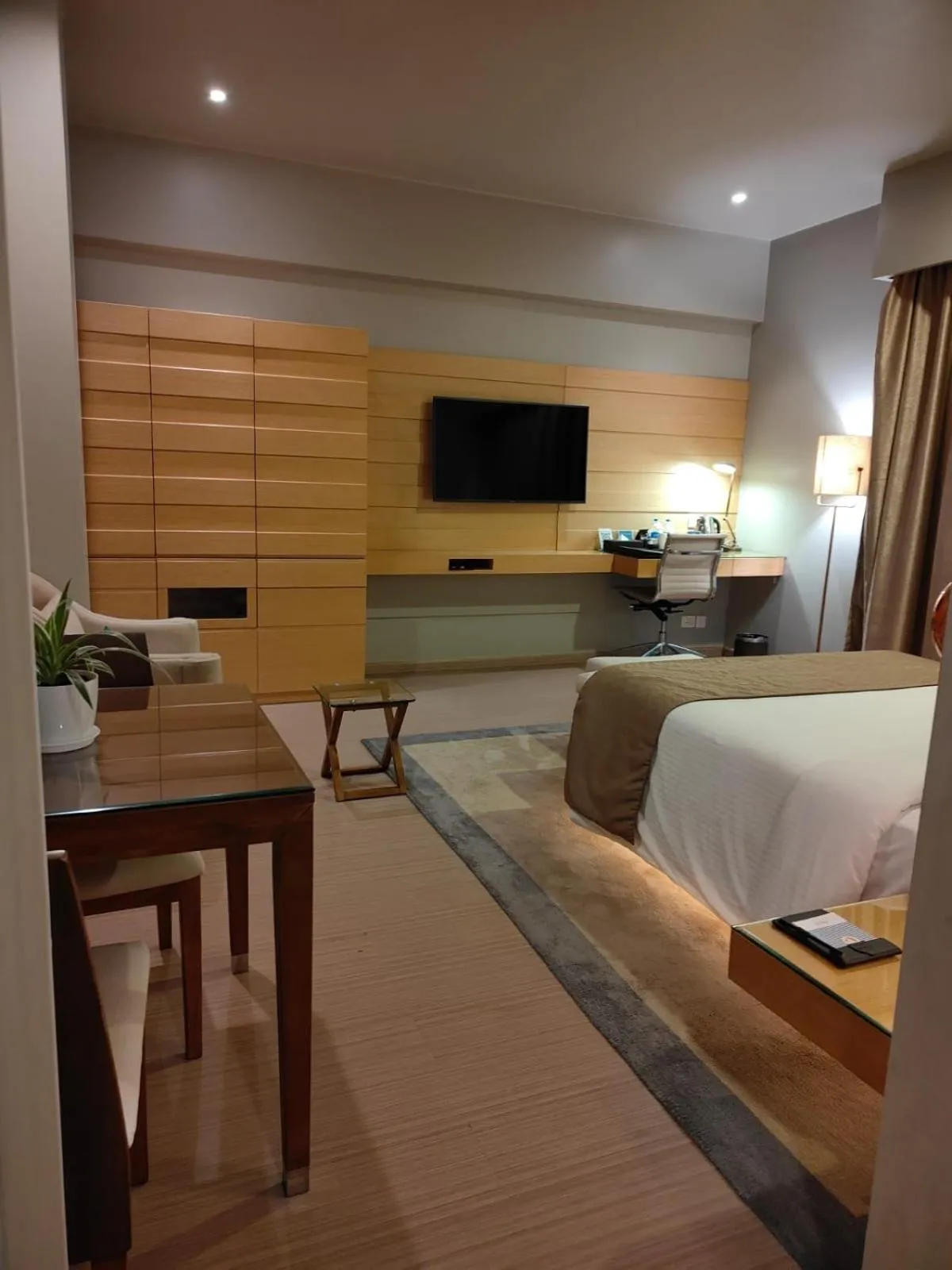 TV and multimedia, Bed in Fortune Hosur - Member ITC Hotels' Group