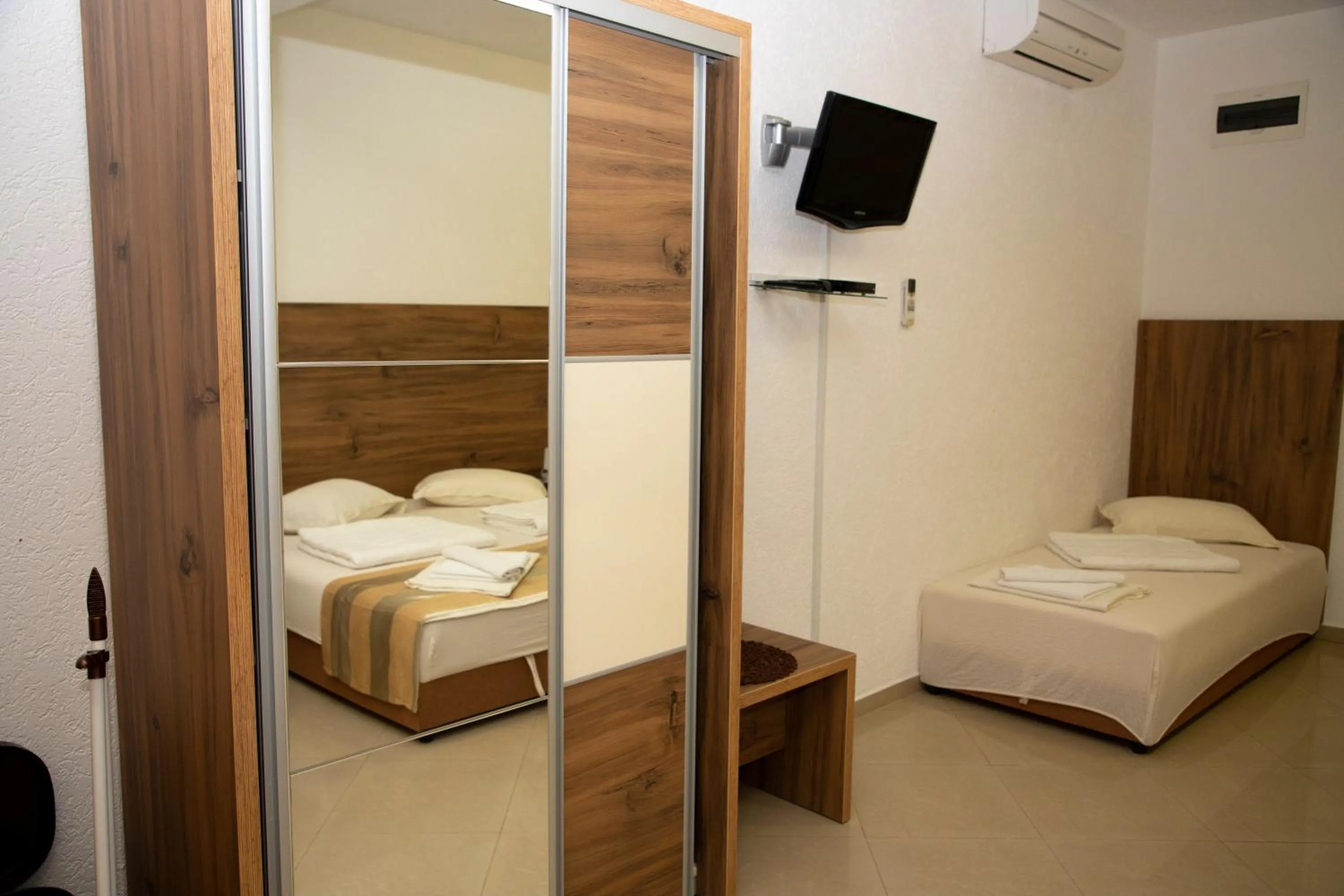 Communal lounge/ TV room, Bed in Villa Andjelina